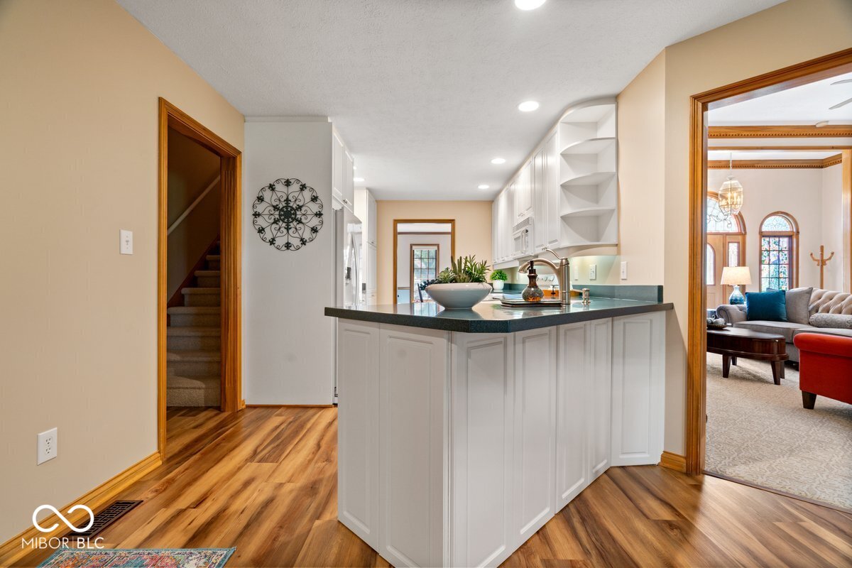 1120 Buttonwood Court