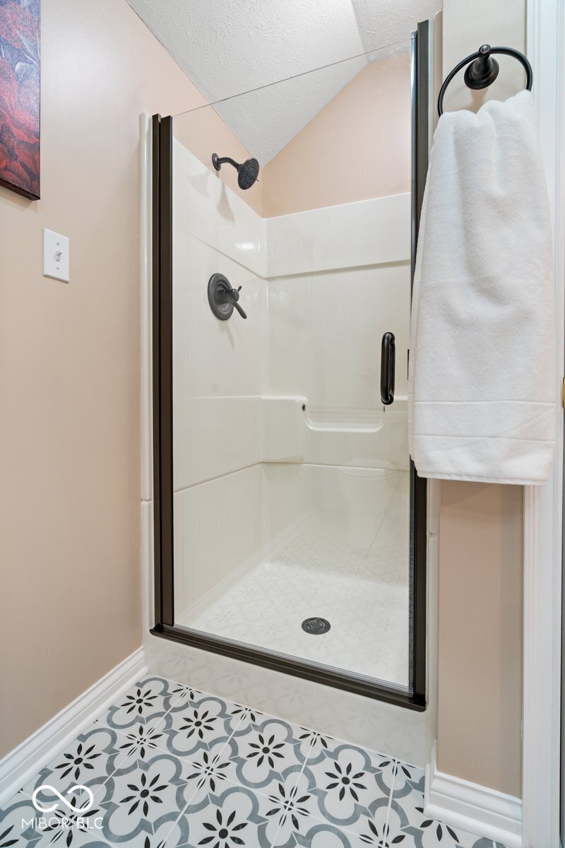 1120 Buttonwood Court