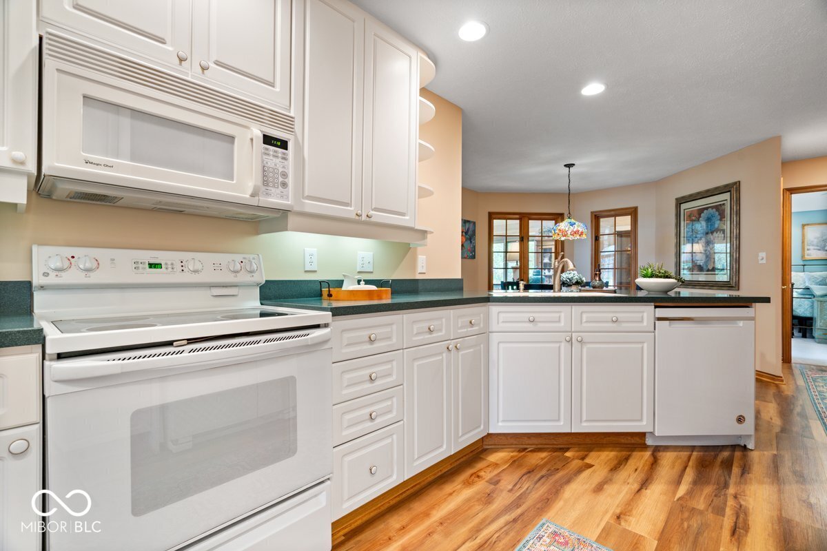 1120 Buttonwood Court