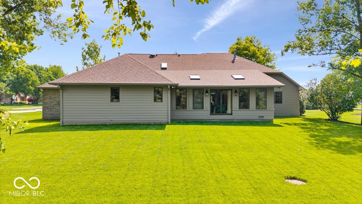 1120 Buttonwood Court