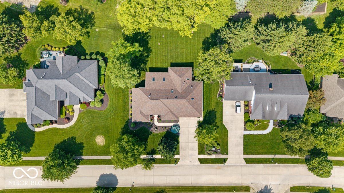 1120 Buttonwood Court