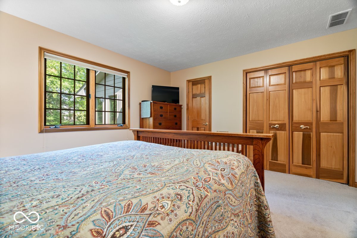 1120 Buttonwood Court