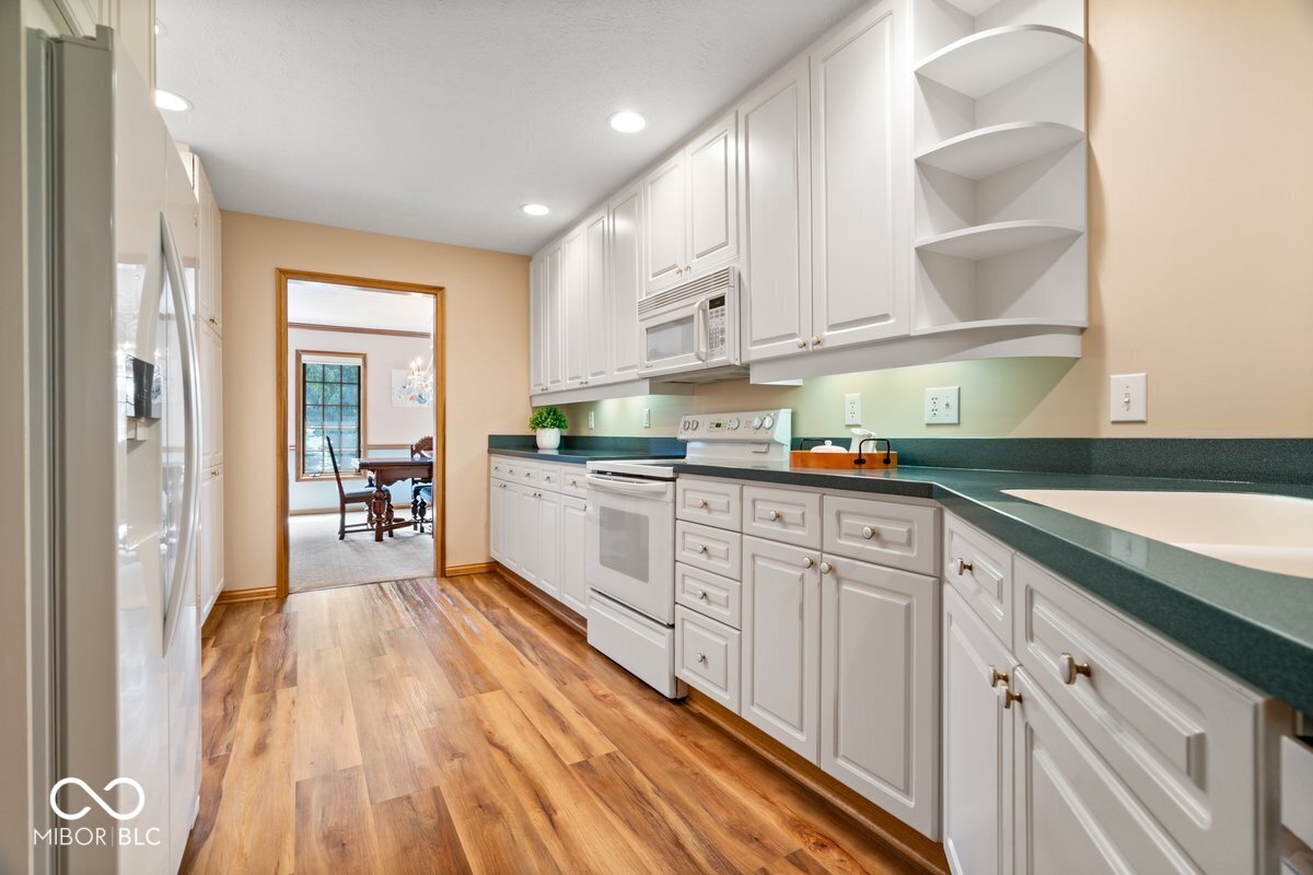 1120 Buttonwood Court