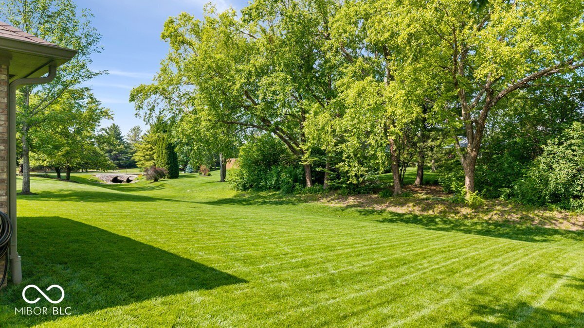 1120 Buttonwood Court