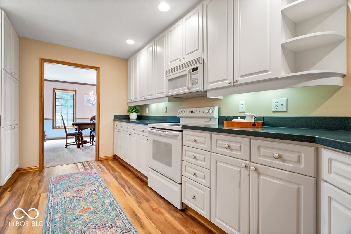 1120 Buttonwood Court
