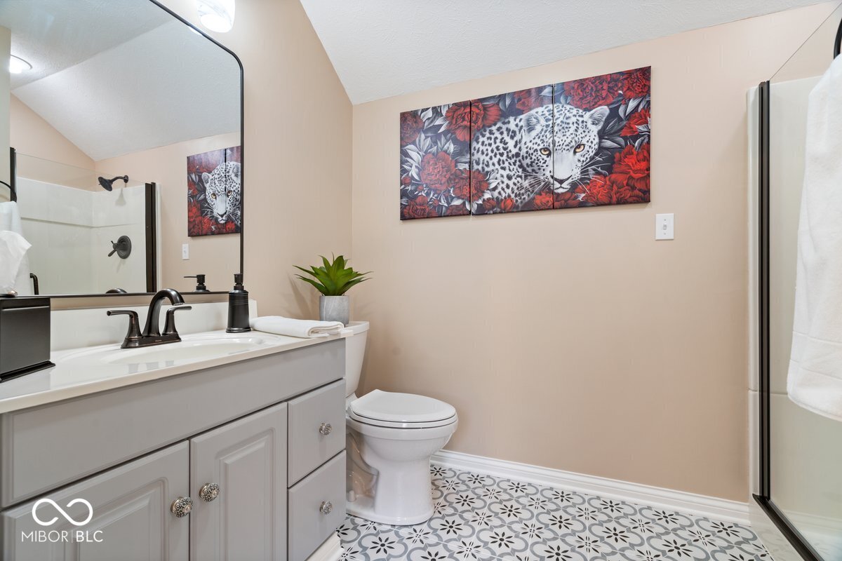 1120 Buttonwood Court