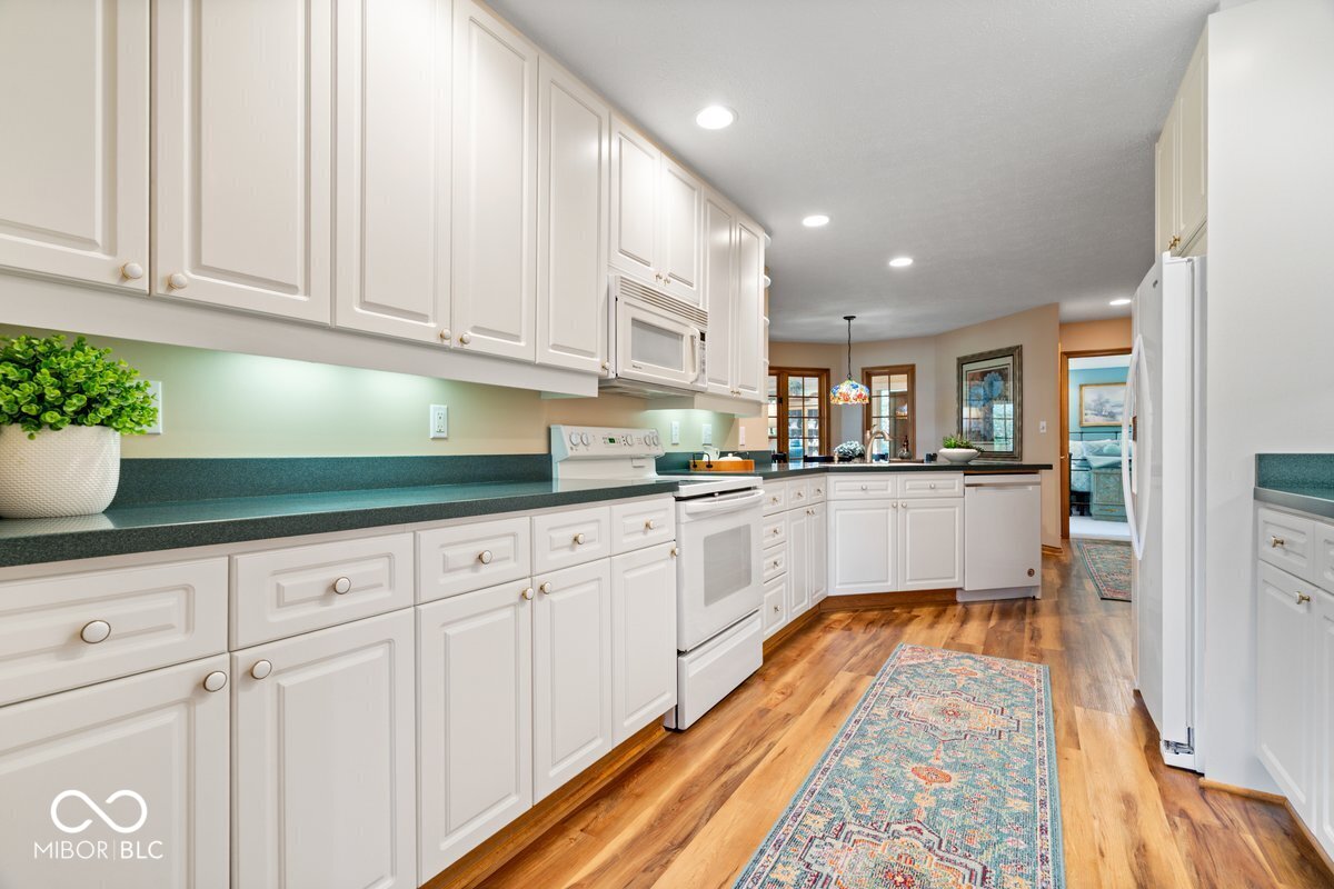 1120 Buttonwood Court