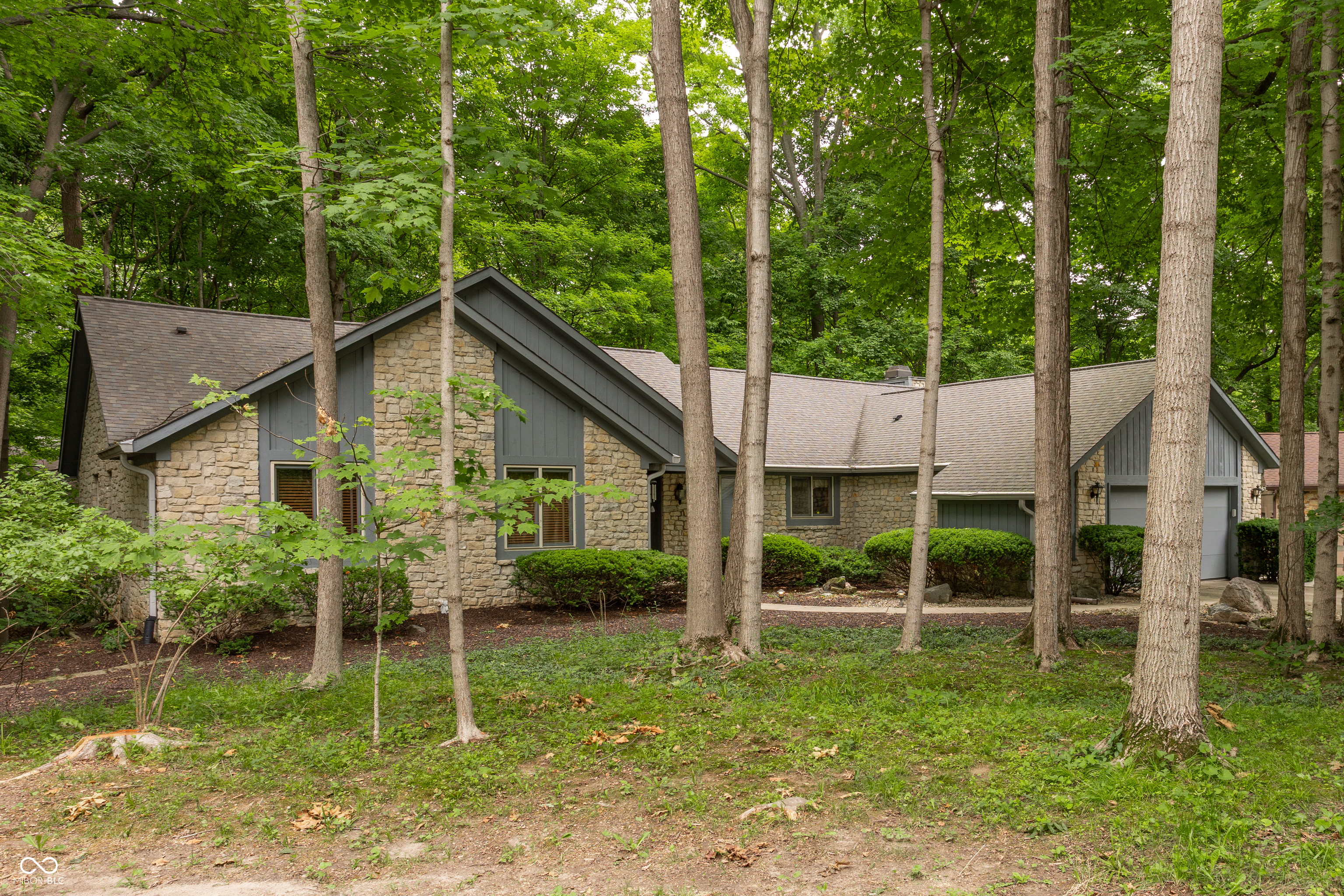 8834 Swiftsail Circle