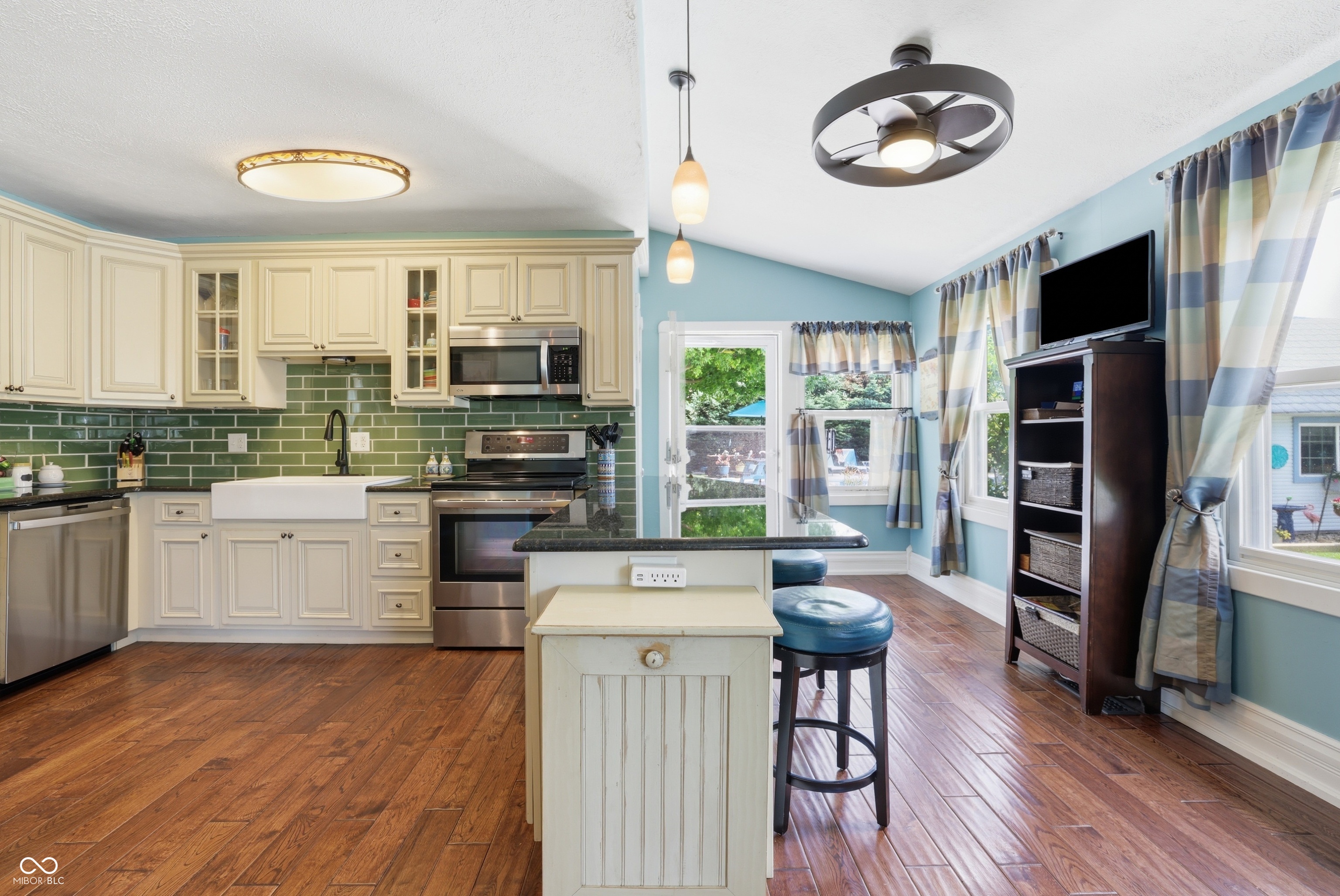 12340 Brooks School Road