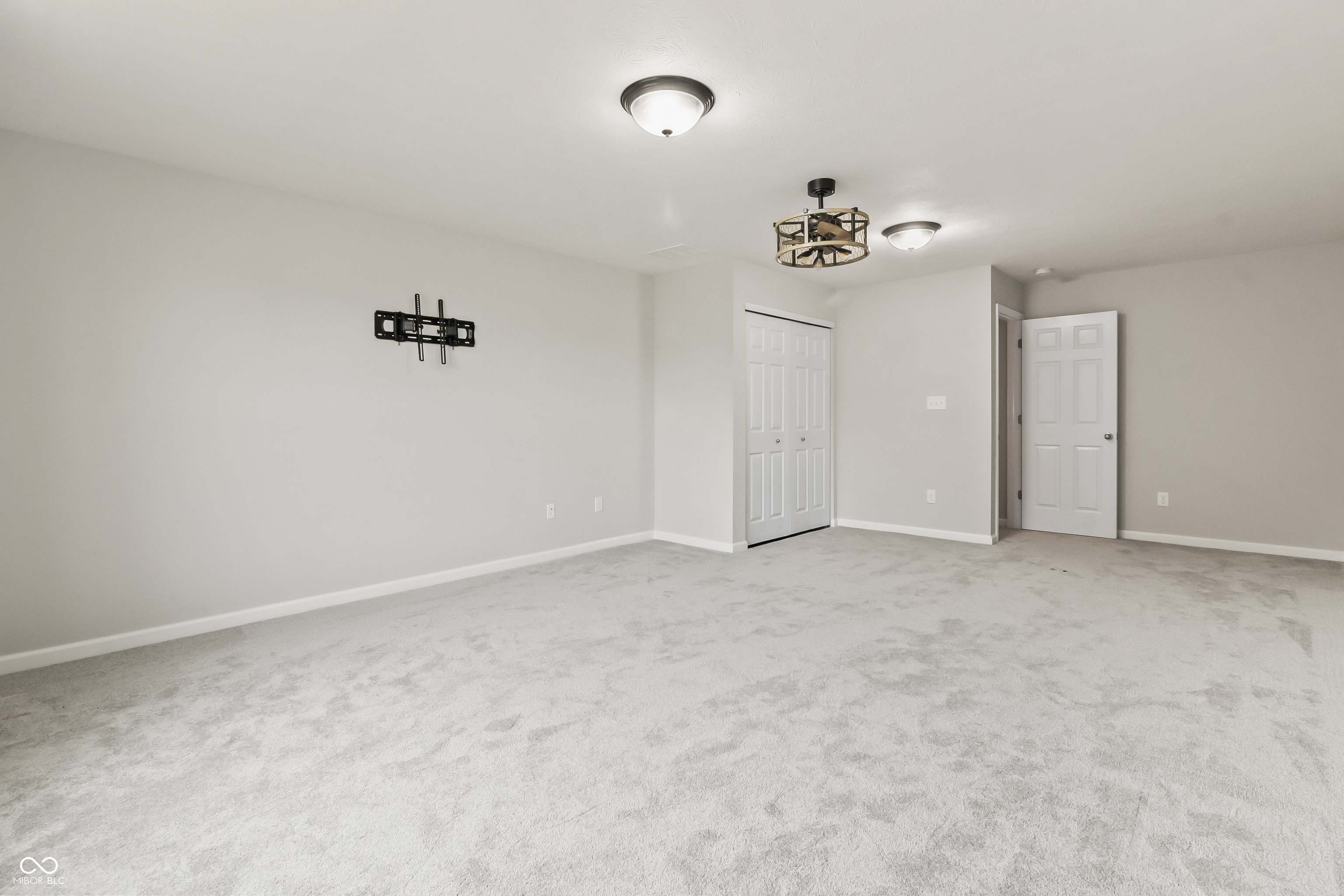 1345 W Jade Drive