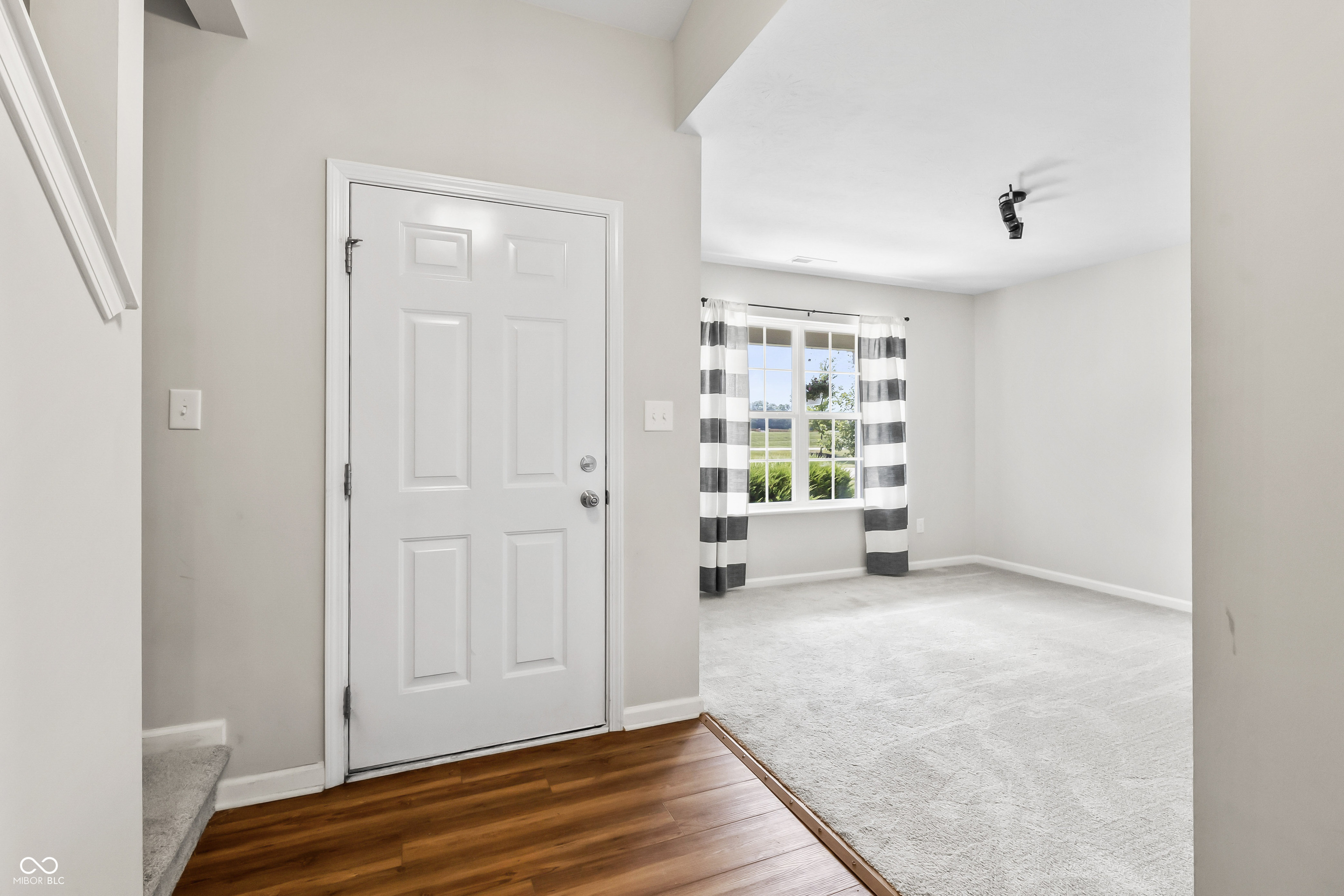 1345 W Jade Drive
