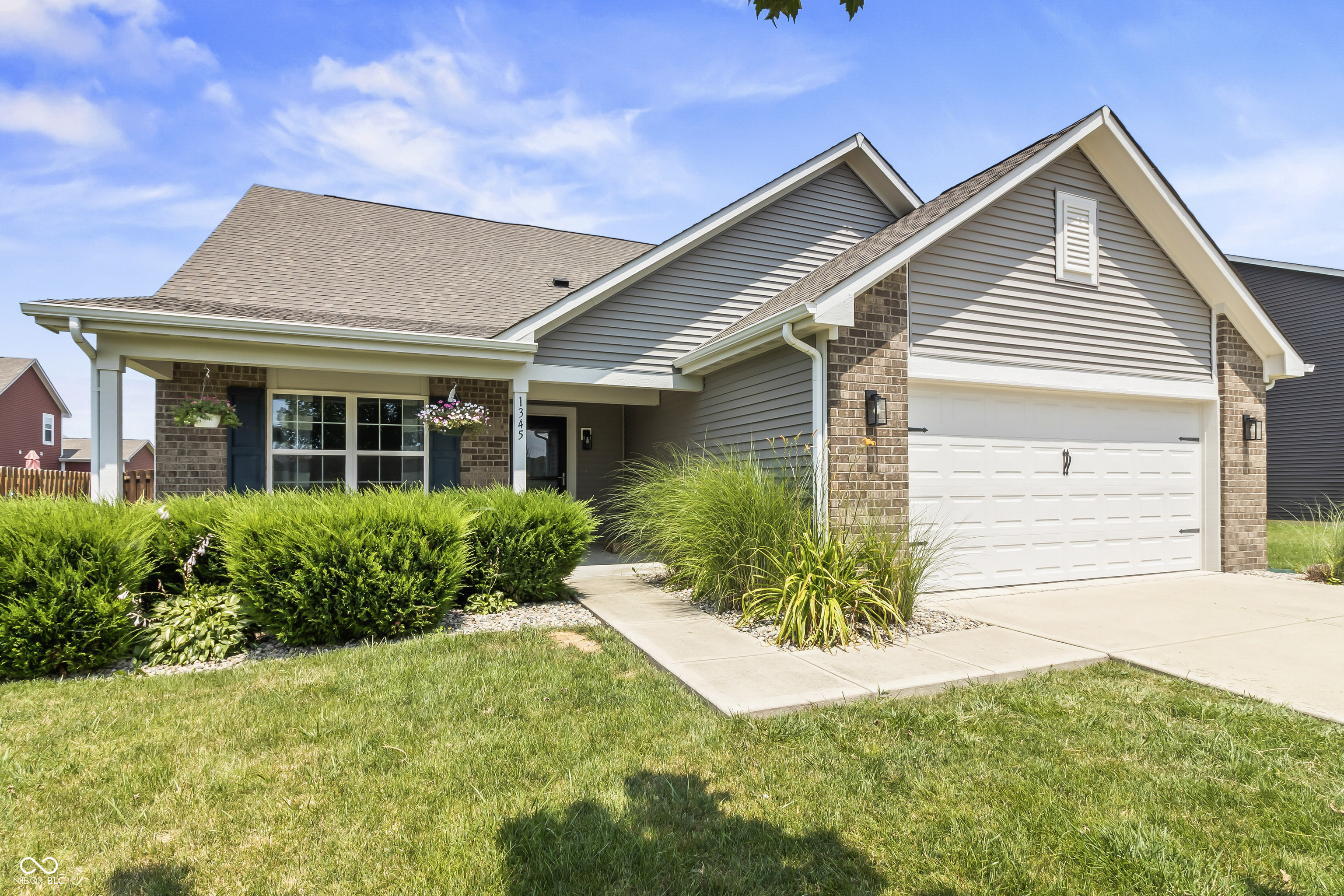 1345 W Jade Drive