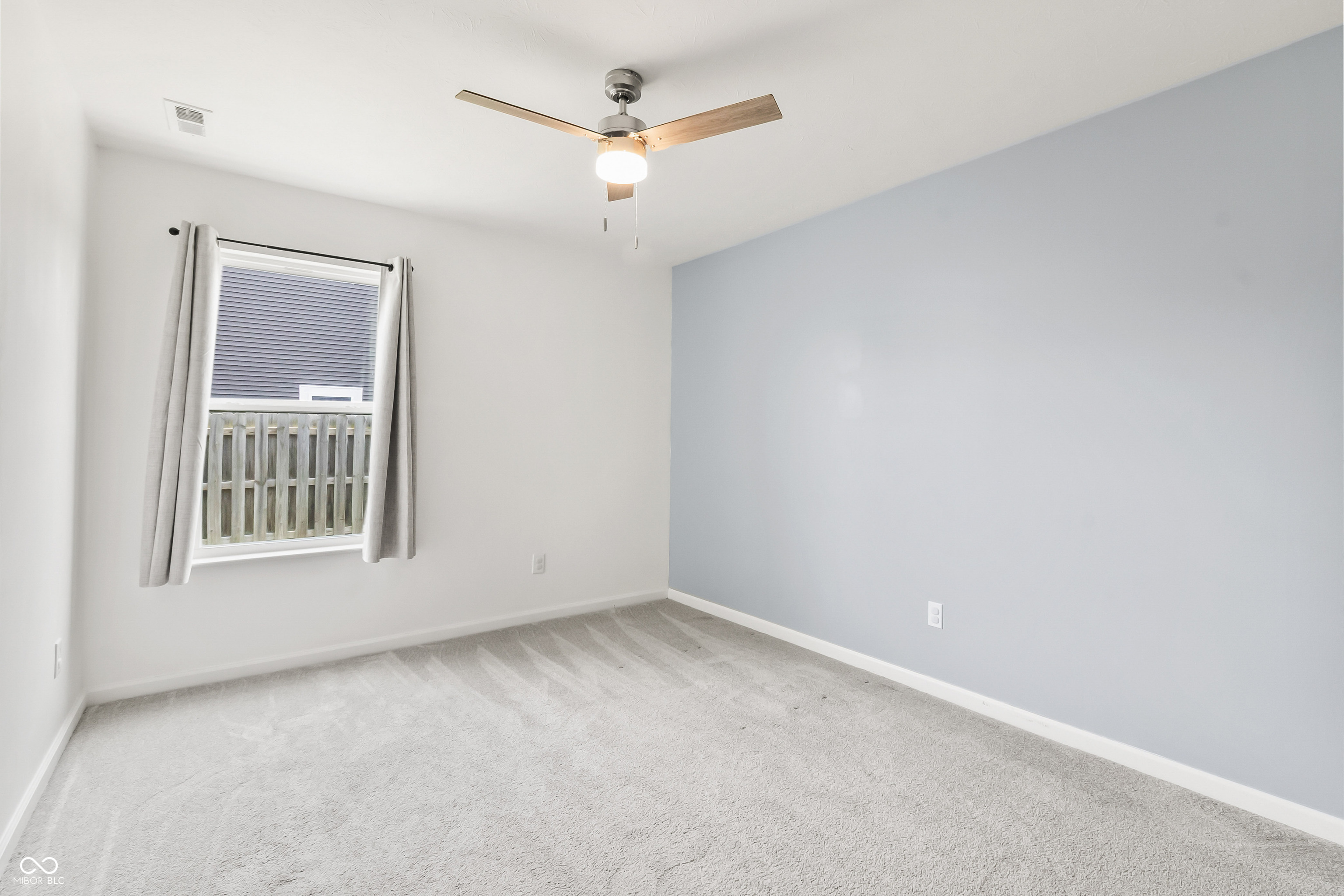 1345 W Jade Drive