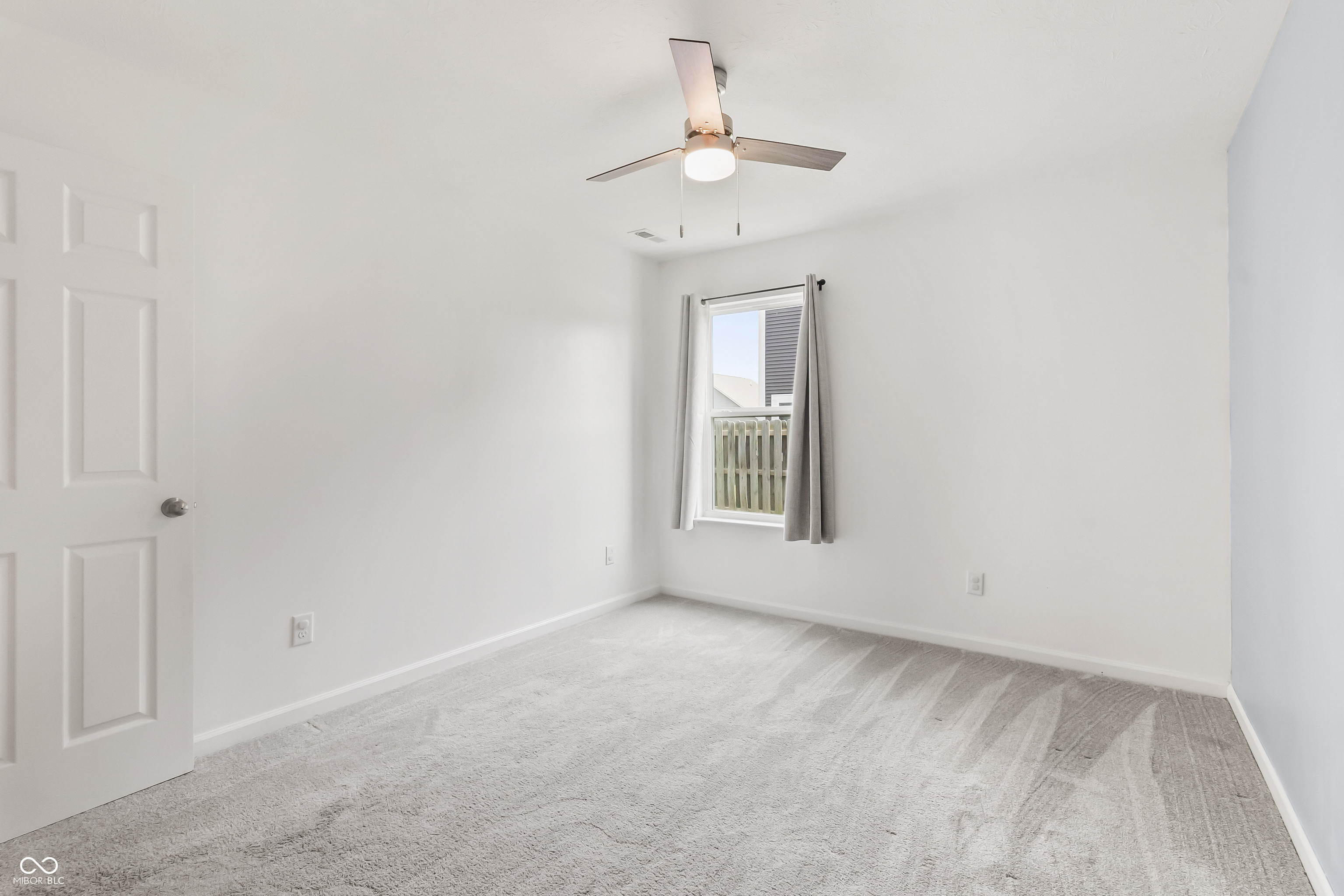 1345 W Jade Drive