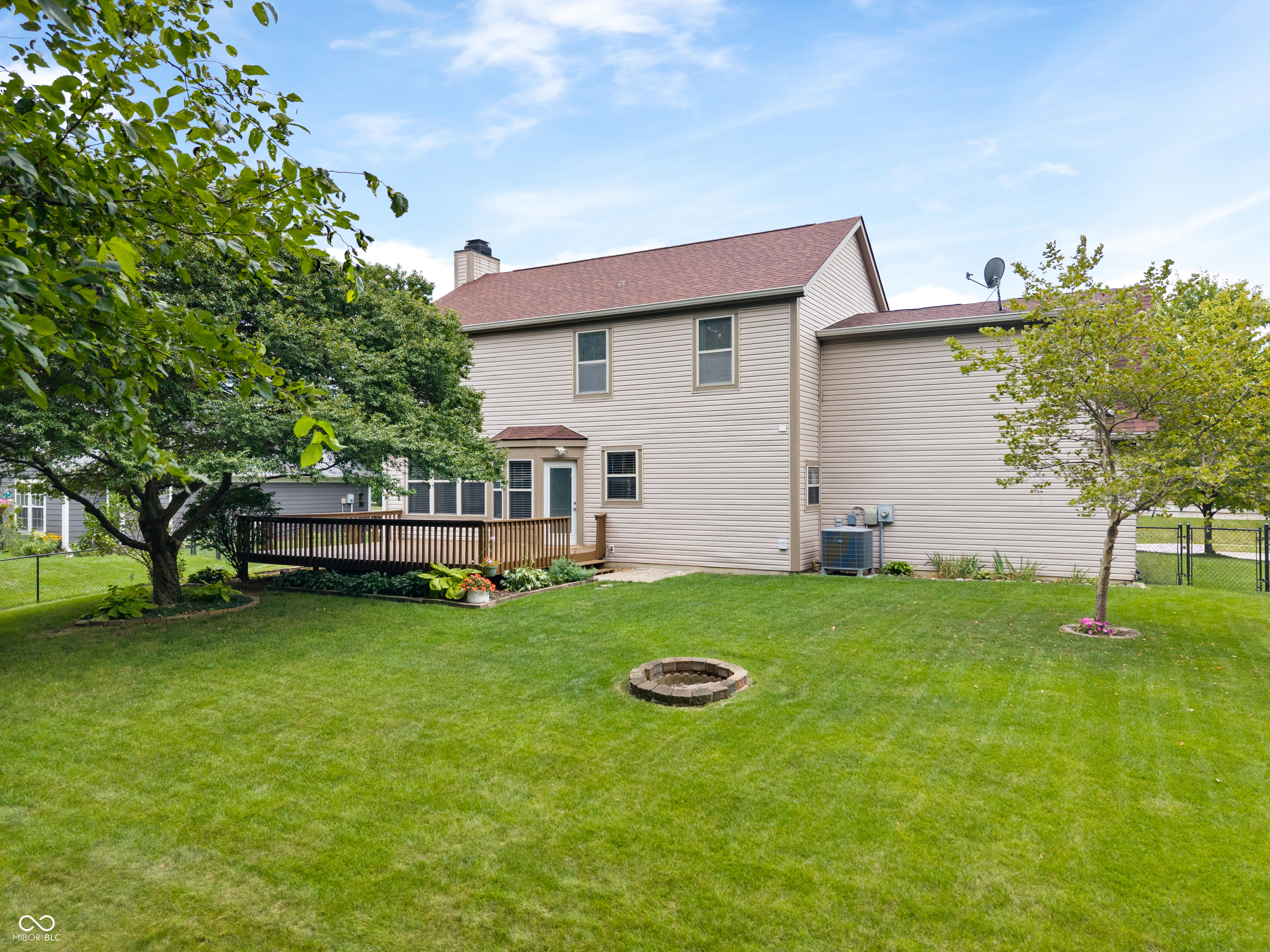 8702 Buffett Parkway