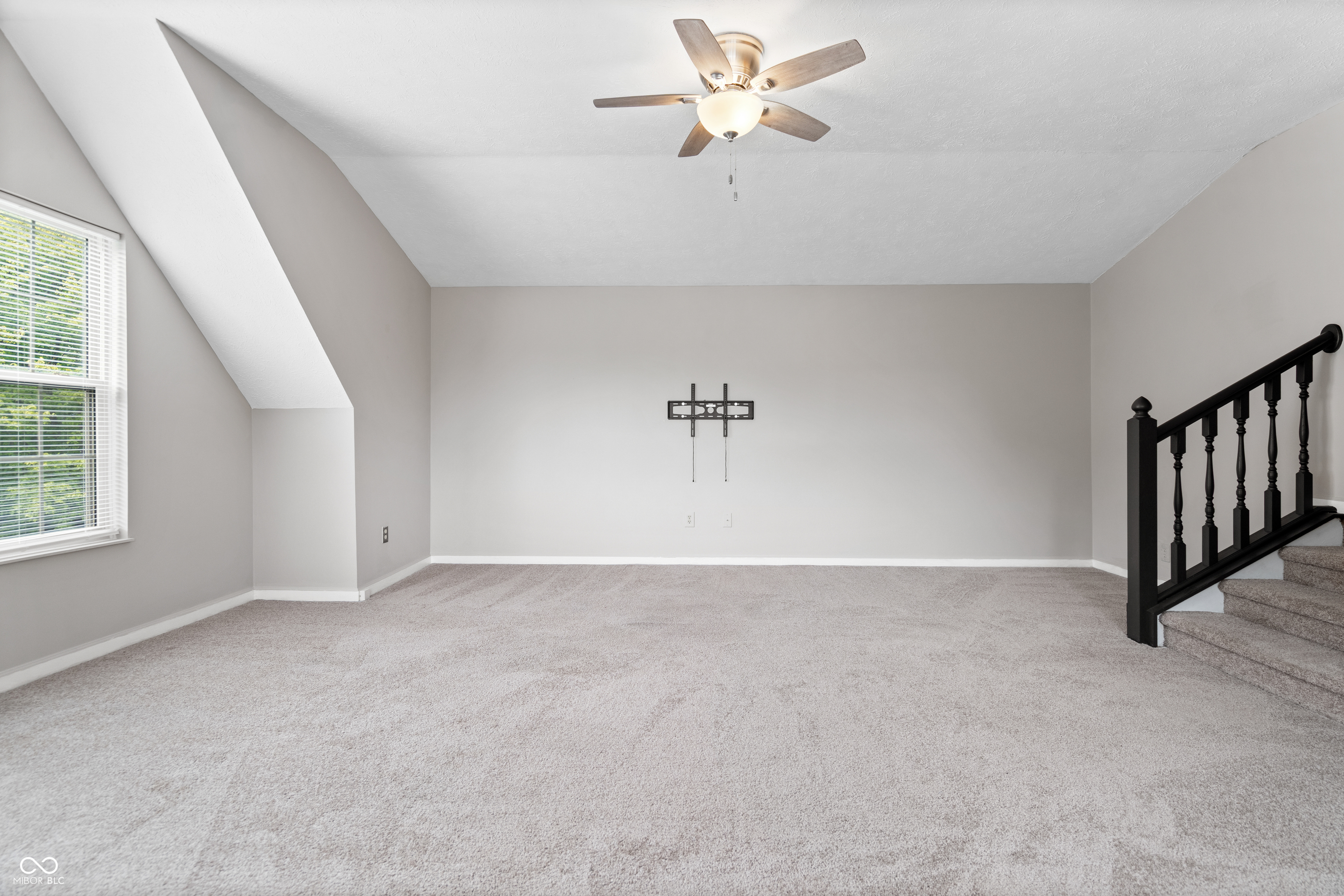 8702 Buffett Parkway
