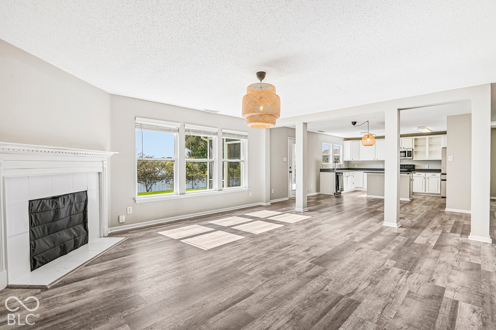 9533 W Lantern Lane