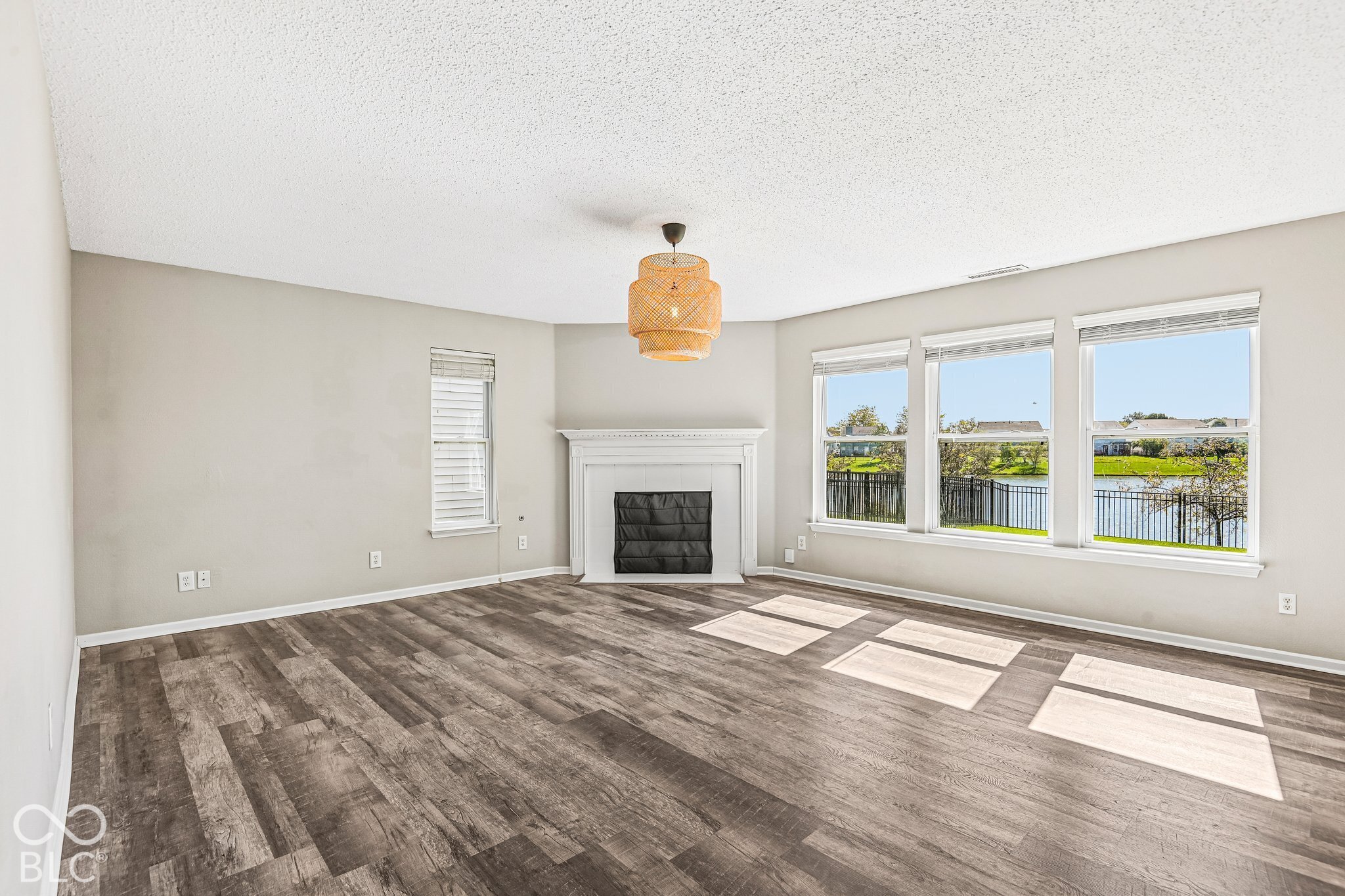 9533 W Lantern Lane