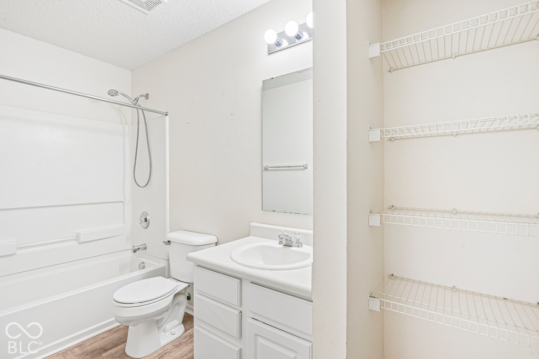 9533 W Lantern Lane