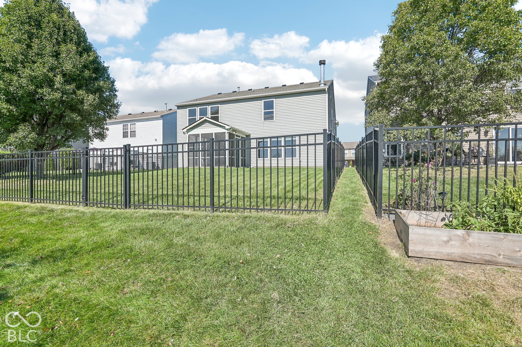 9533 W Lantern Lane