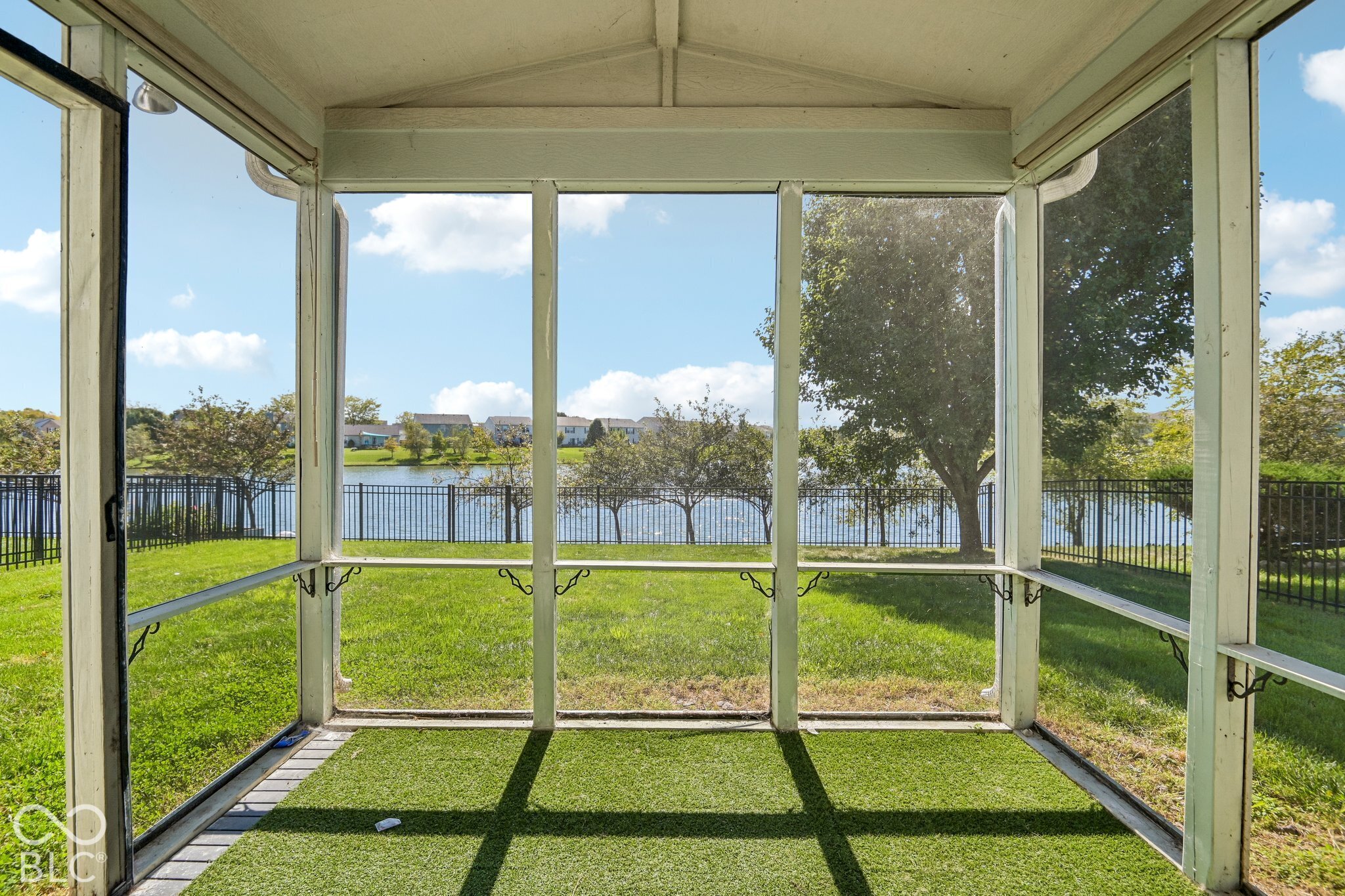 9533 W Lantern Lane