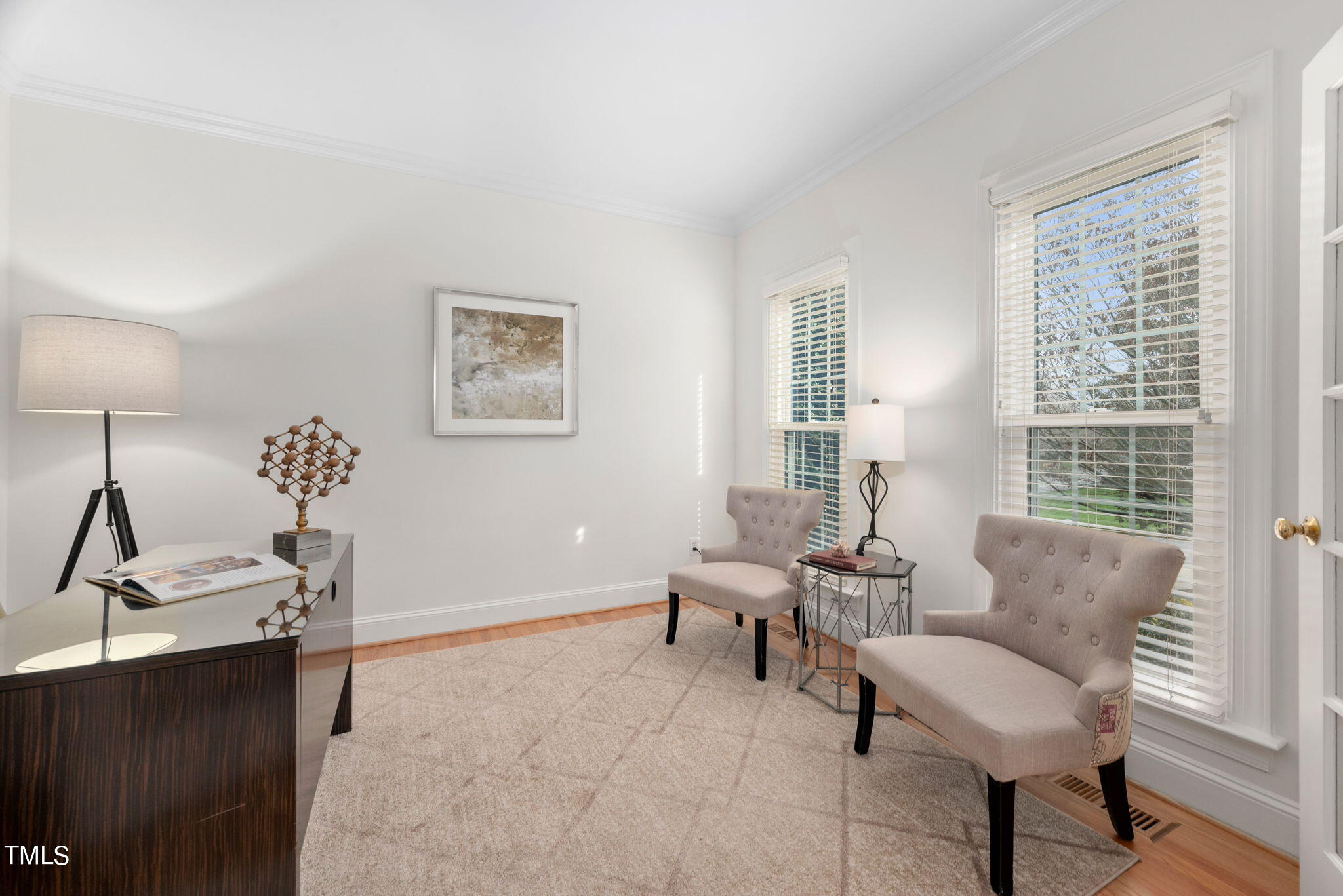102 Robbins Reef Way
