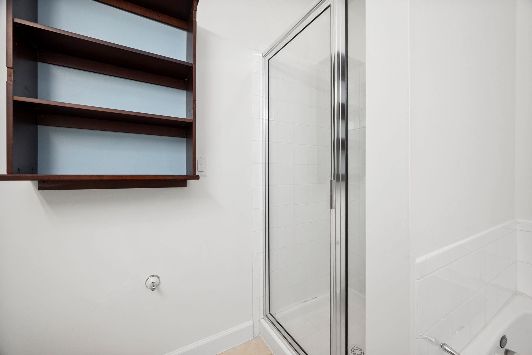 2440 Campus Shore Drive Unit: 102