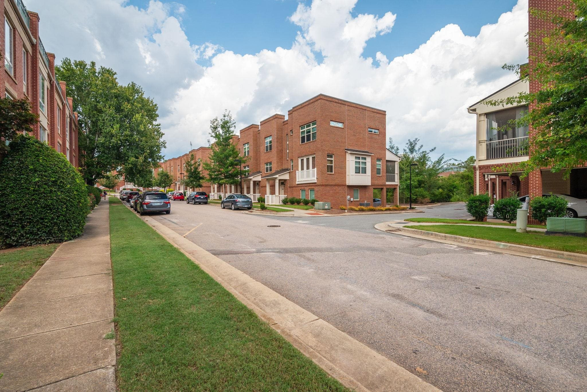 2440 Campus Shore Drive Unit: 102