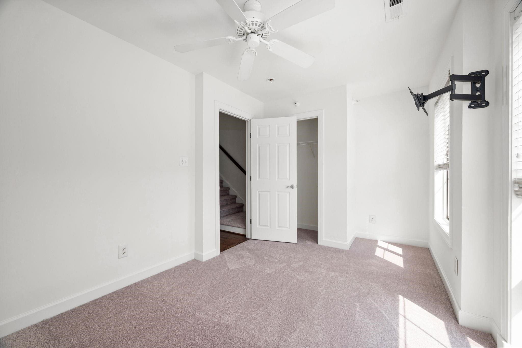 2440 Campus Shore Drive Unit: 102