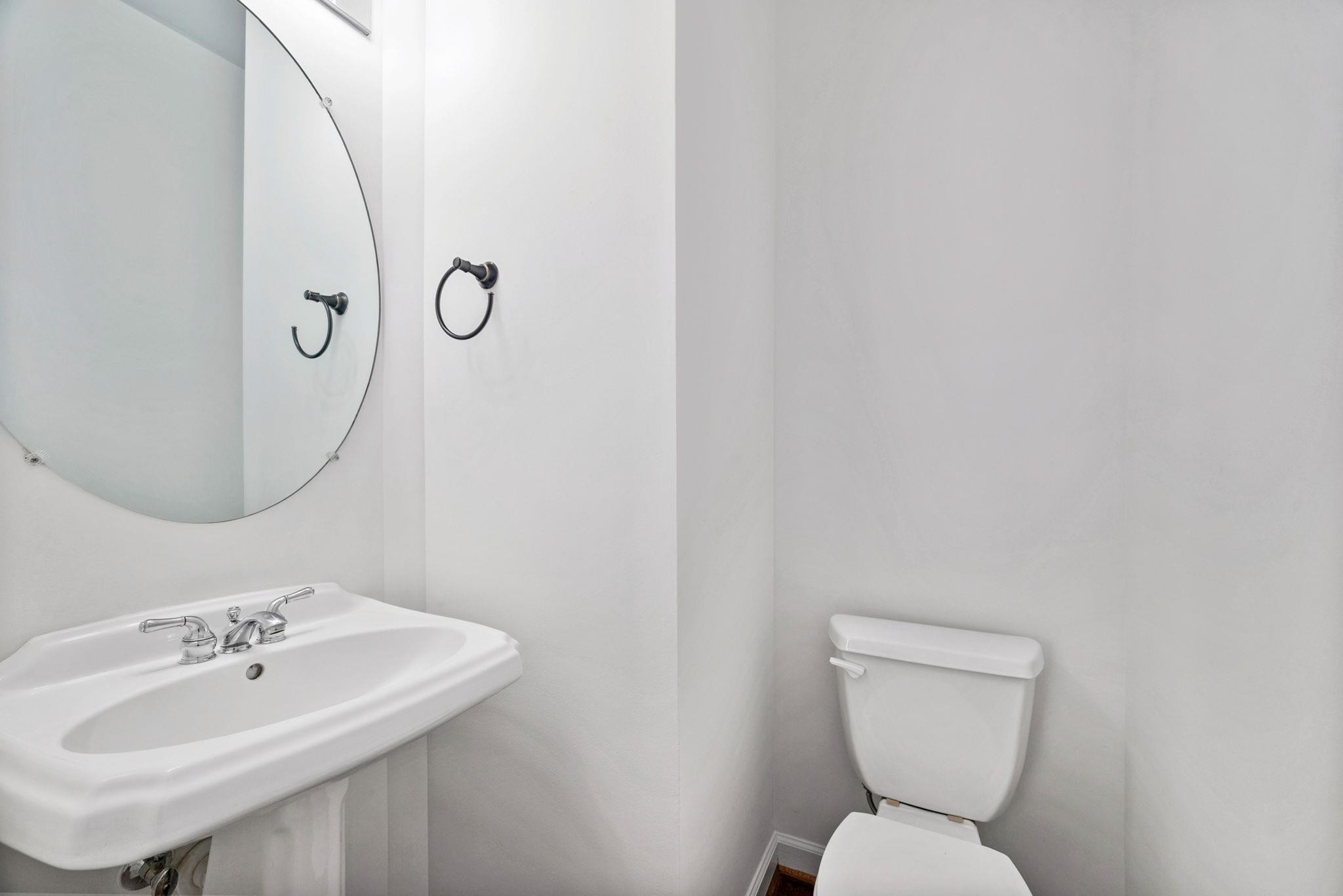 2440 Campus Shore Drive Unit: 102