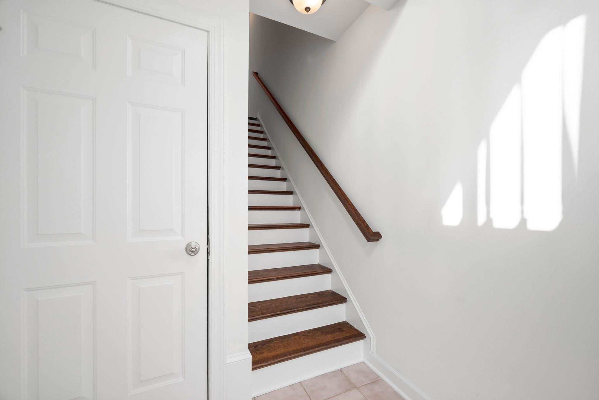 2440 Campus Shore Drive Unit: 102