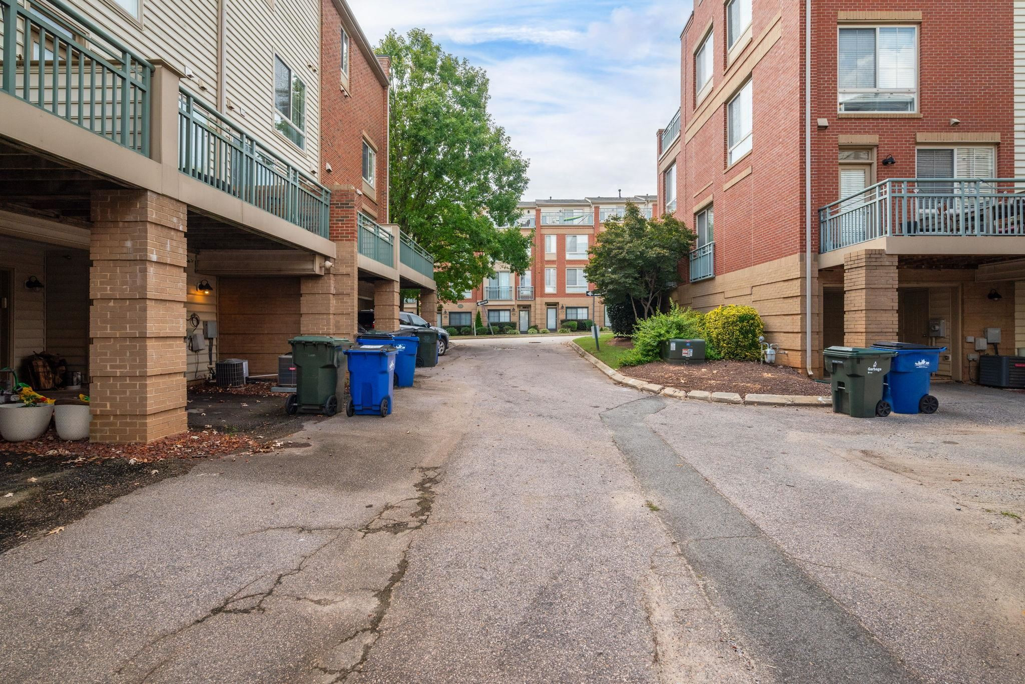 2440 Campus Shore Drive Unit: 102