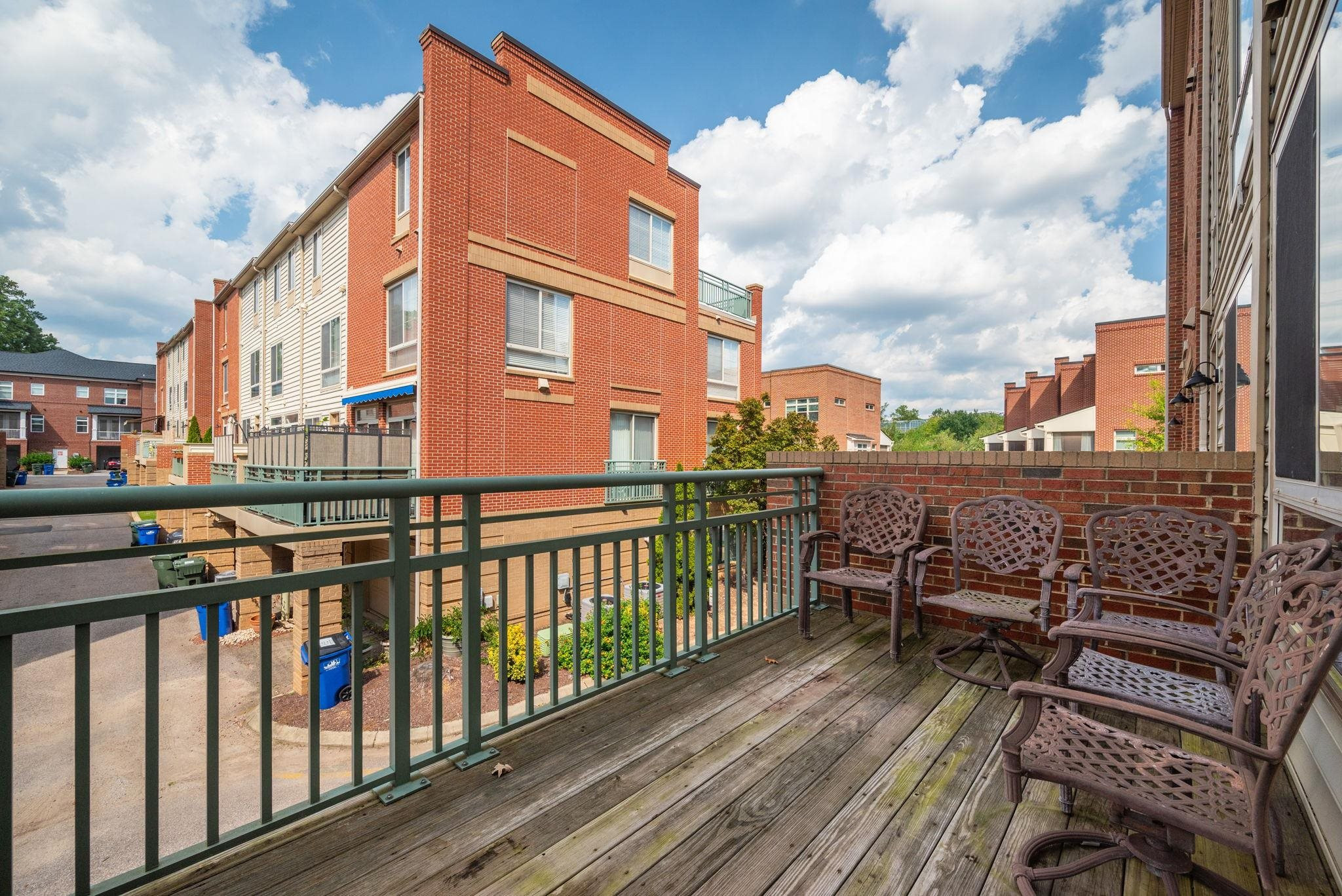 2440 Campus Shore Drive Unit: 102