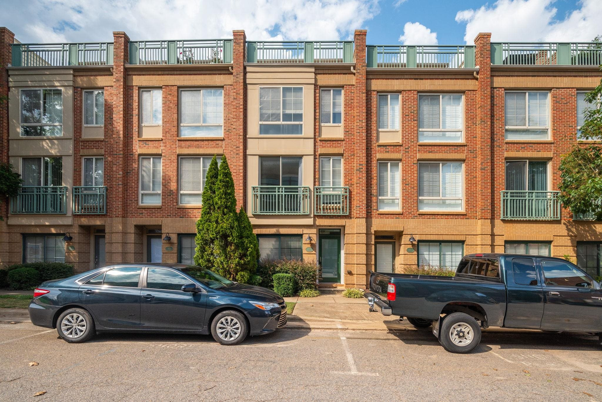 2440 Campus Shore Drive Unit: 102