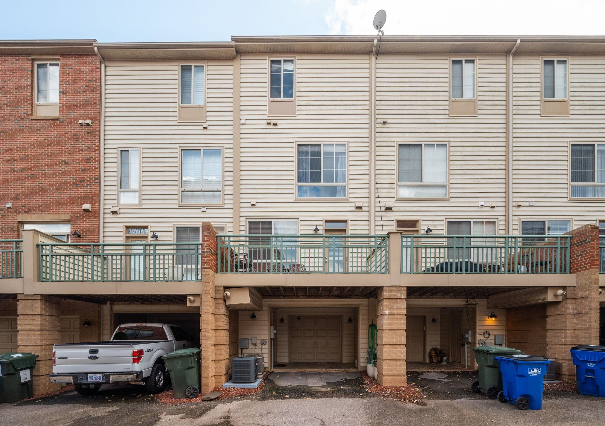 2440 Campus Shore Drive Unit: 102