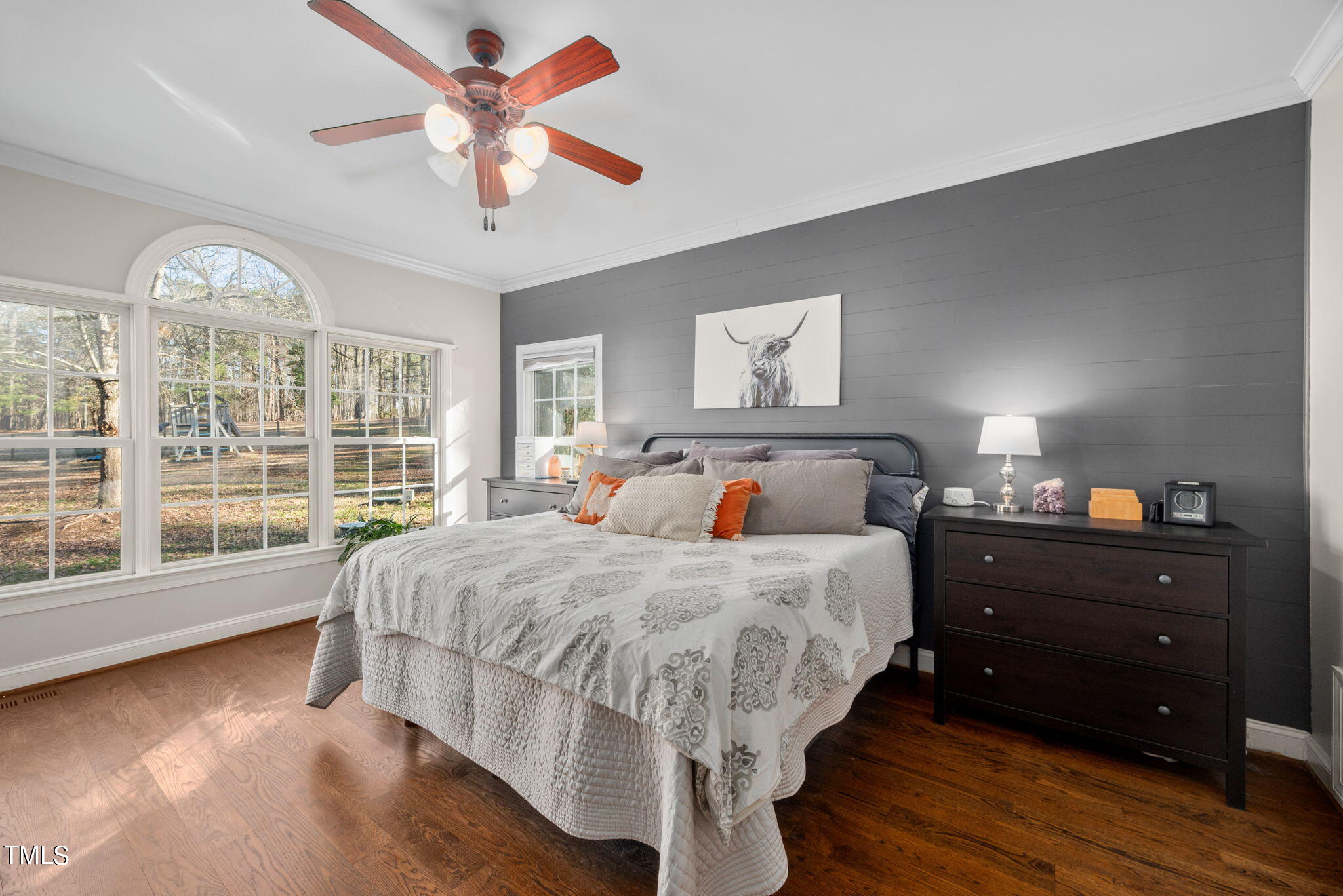 1028 Rolling Knoll Road