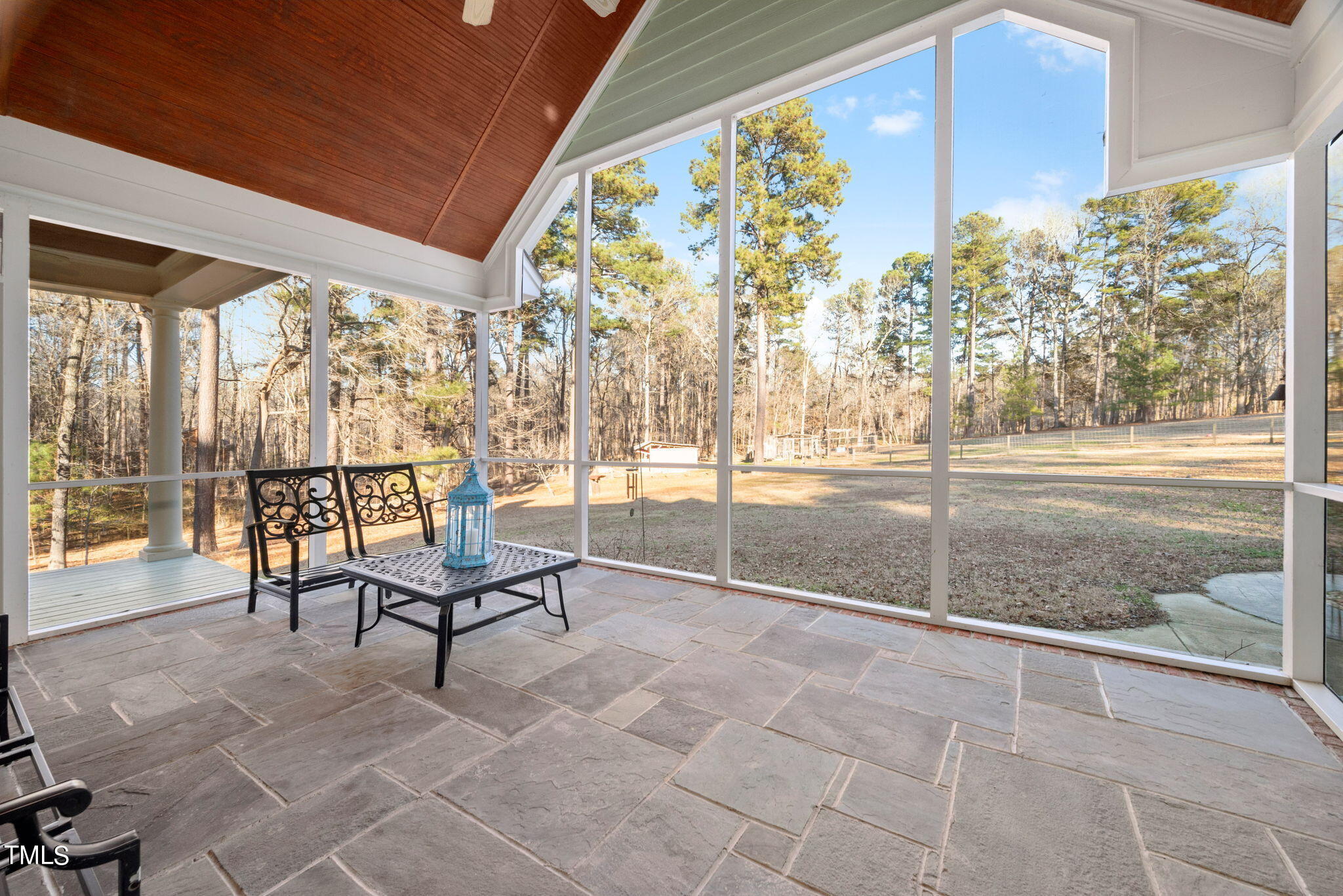 1028 Rolling Knoll Road
