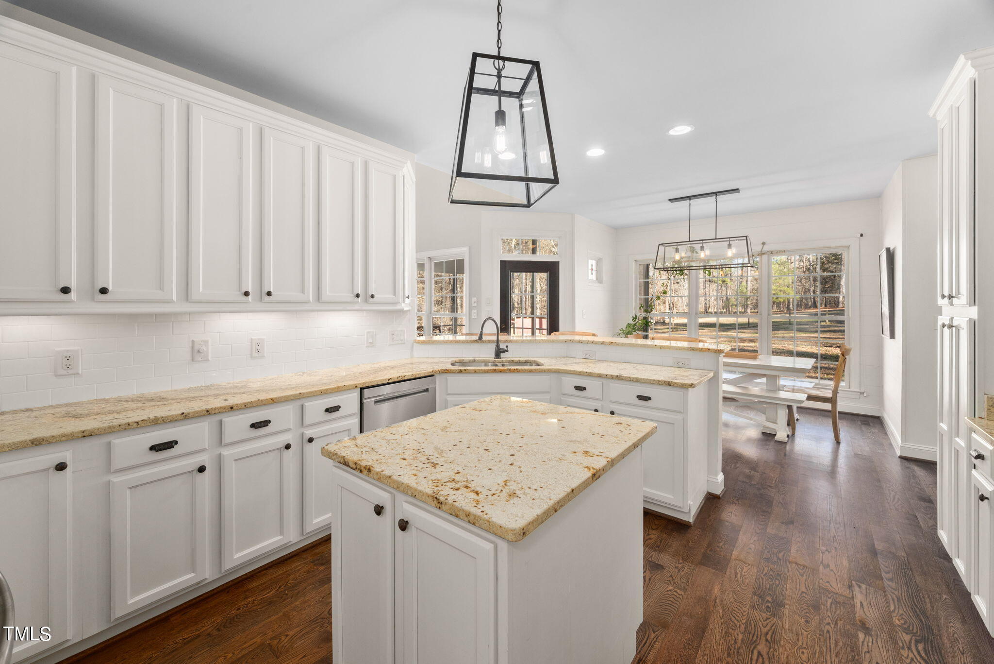 1028 Rolling Knoll Road