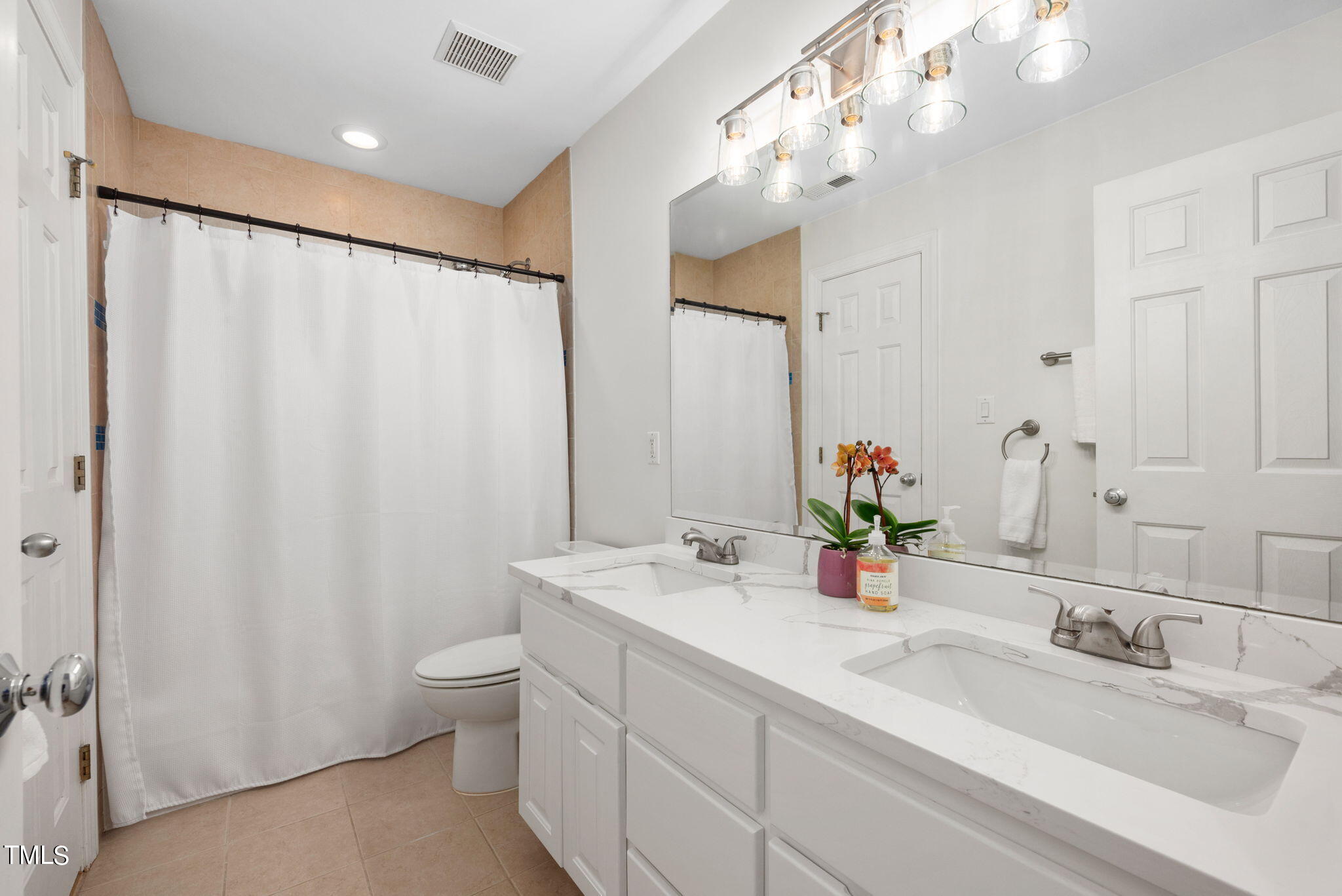 105 Lindenthal Court