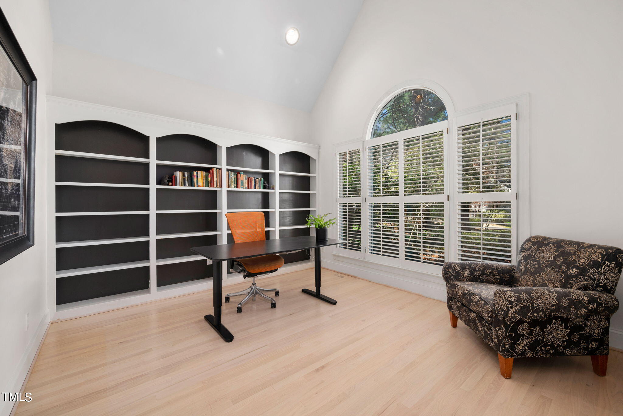 105 Lindenthal Court