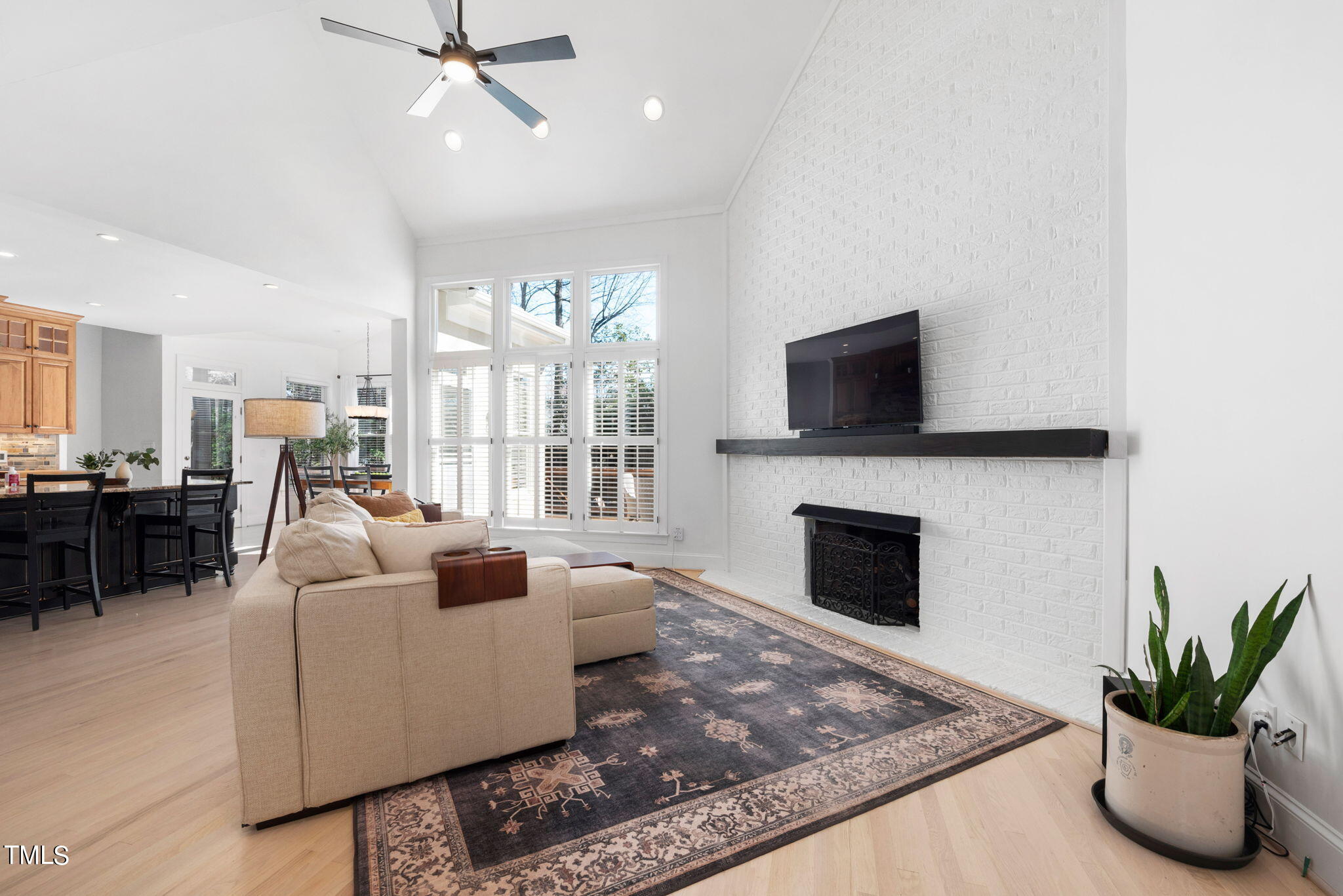 105 Lindenthal Court