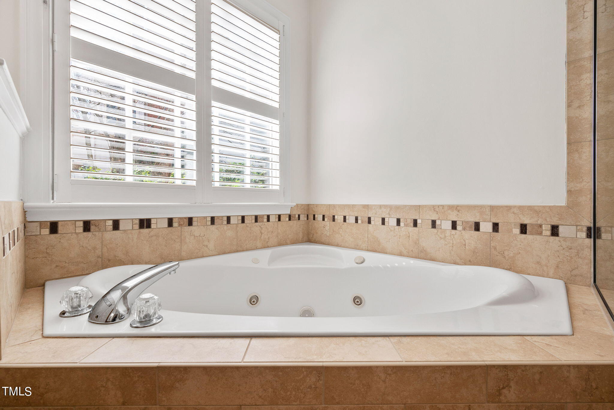 105 Lindenthal Court