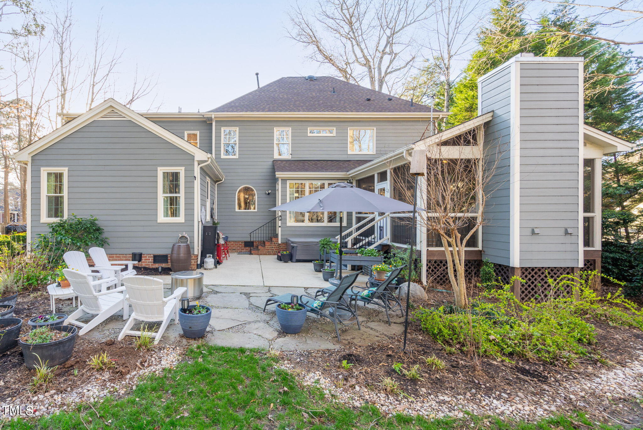 400 Lyndenbury Drive