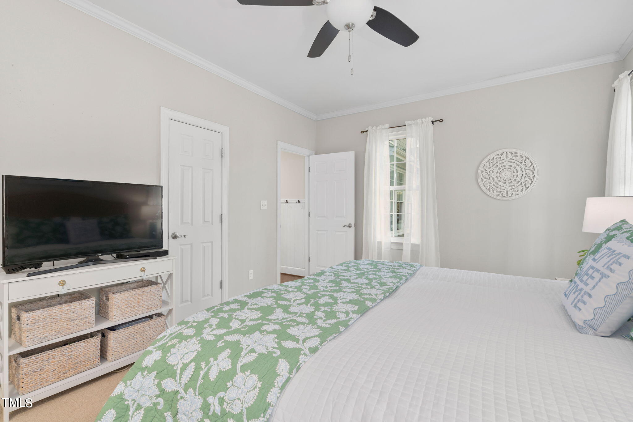 400 Lyndenbury Drive