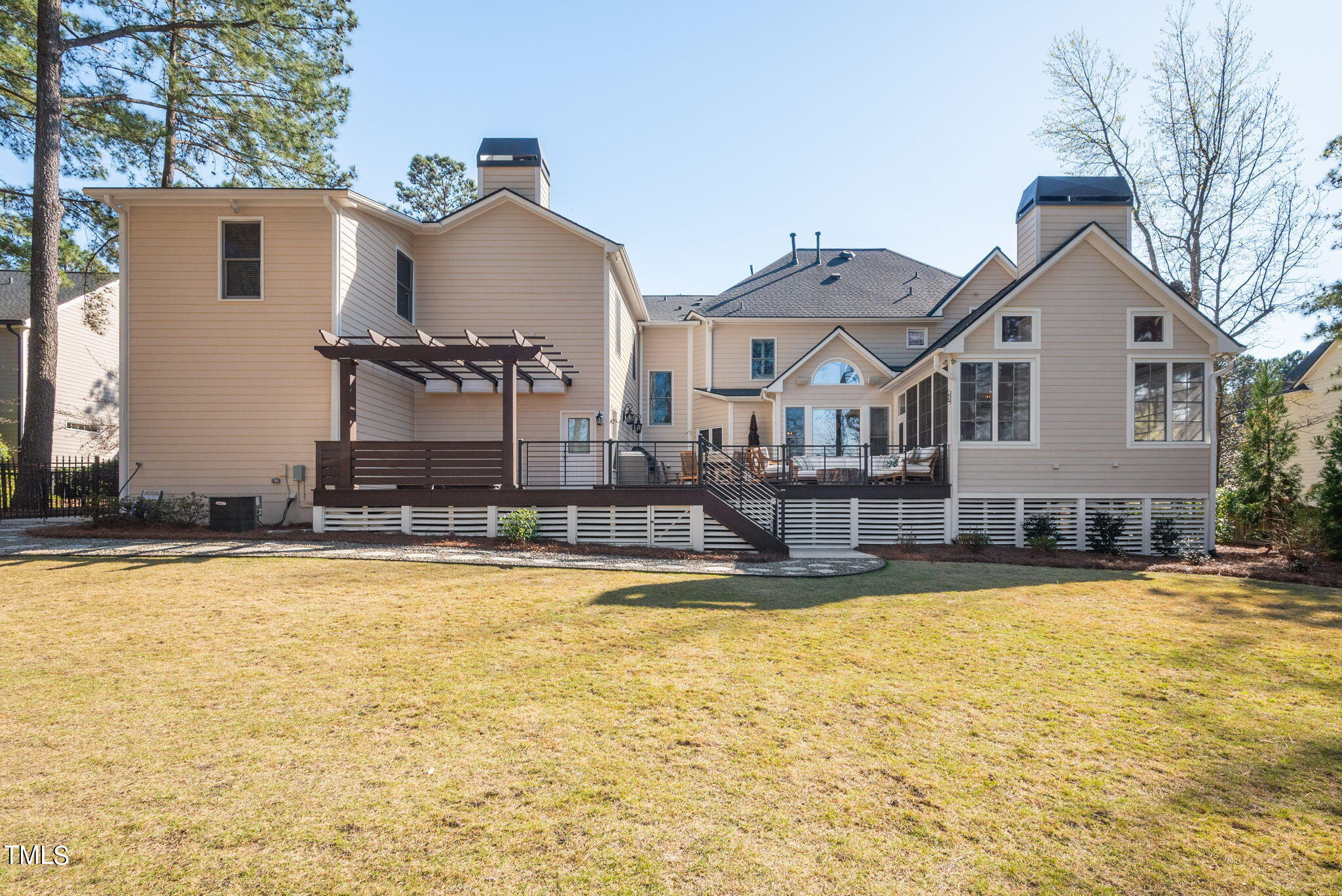 108 Caviston Way