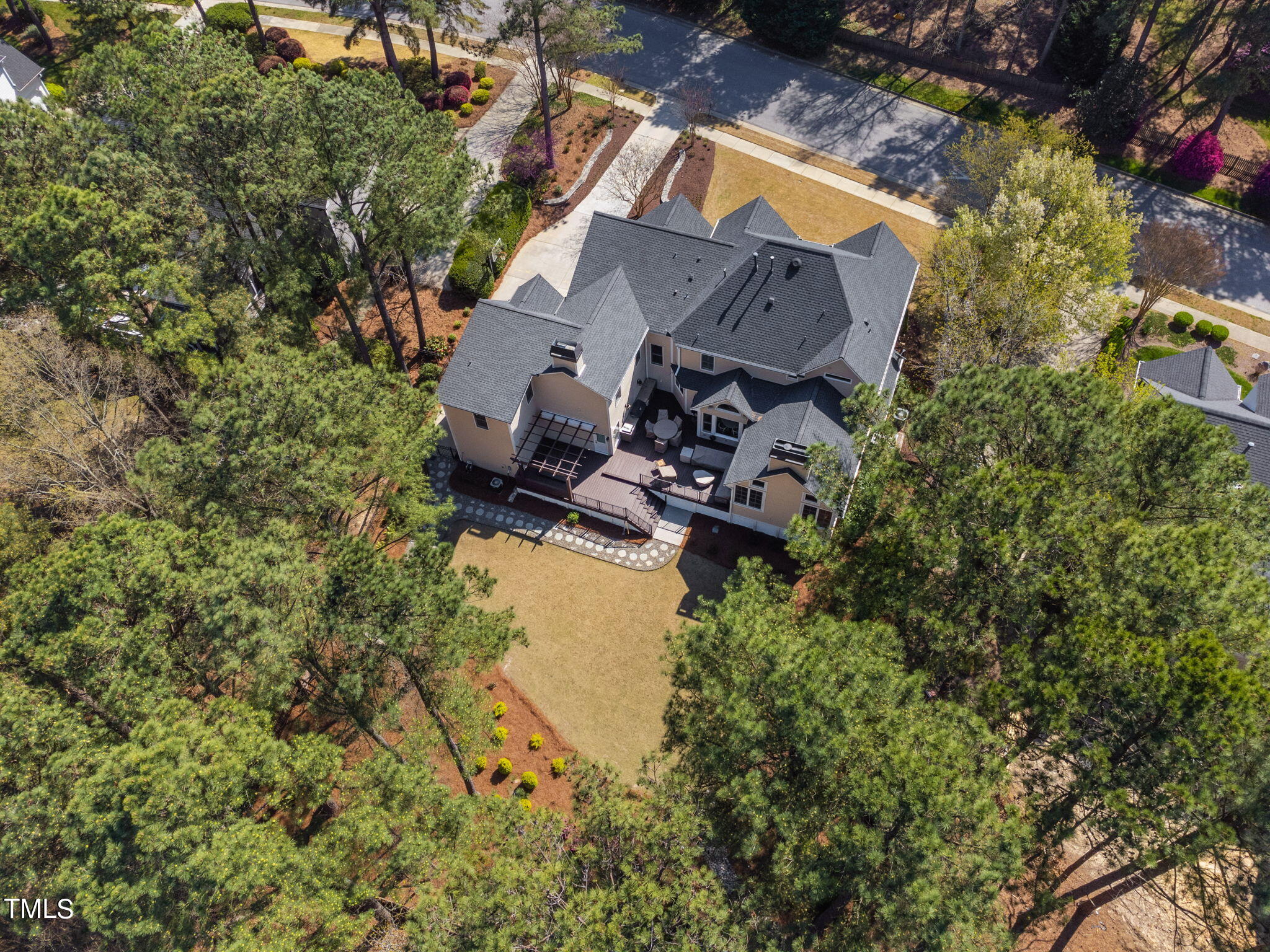 108 Caviston Way