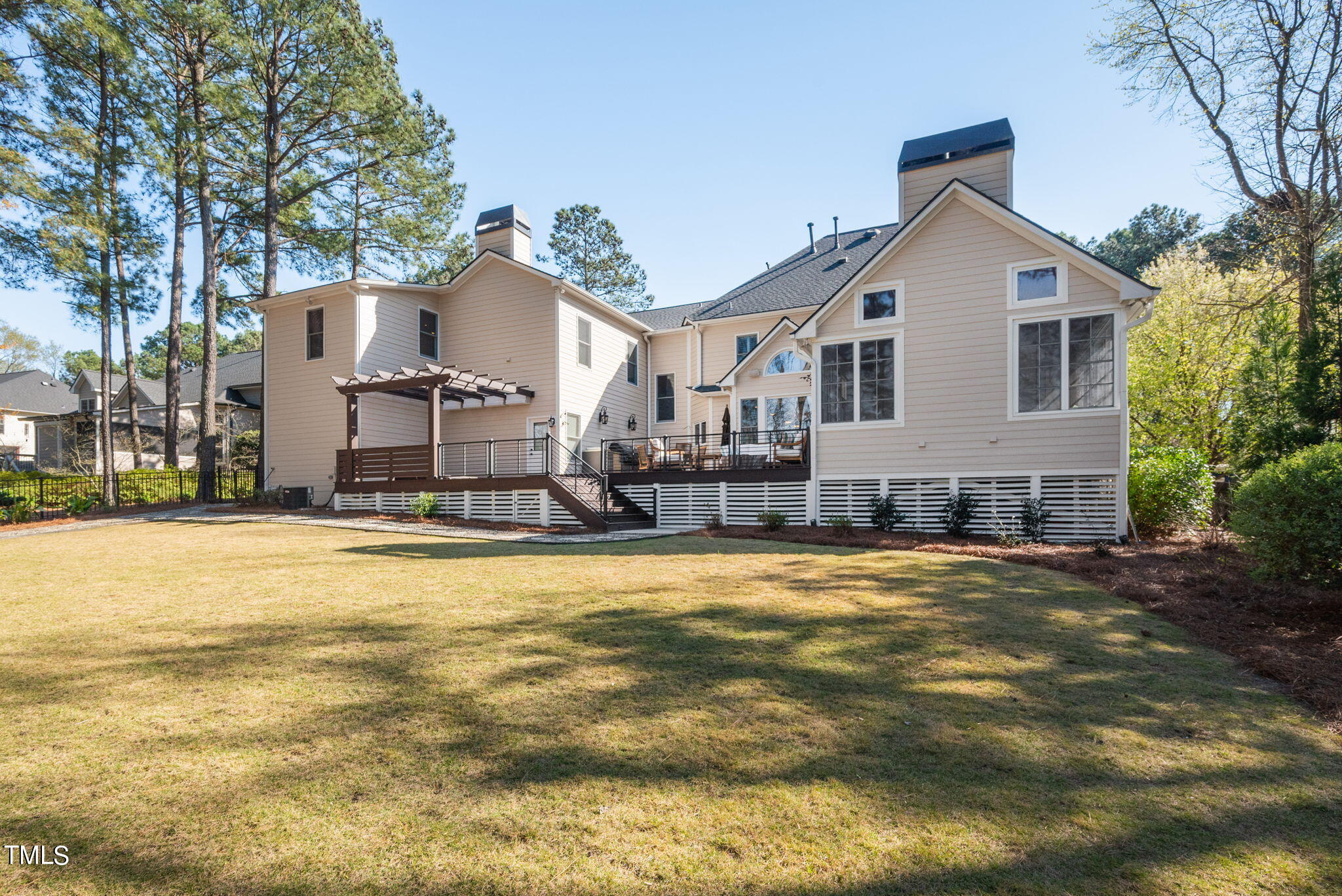 108 Caviston Way