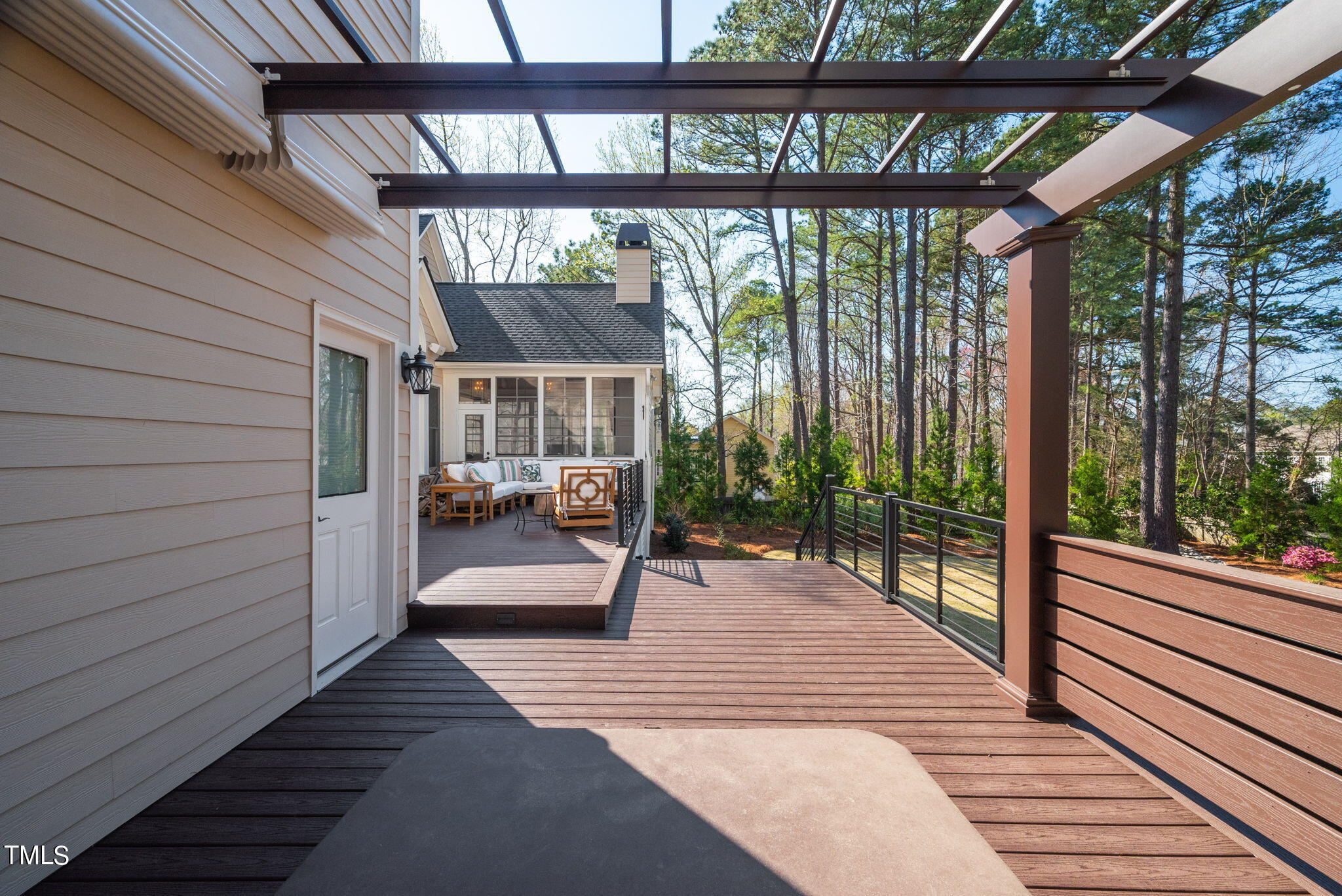 108 Caviston Way