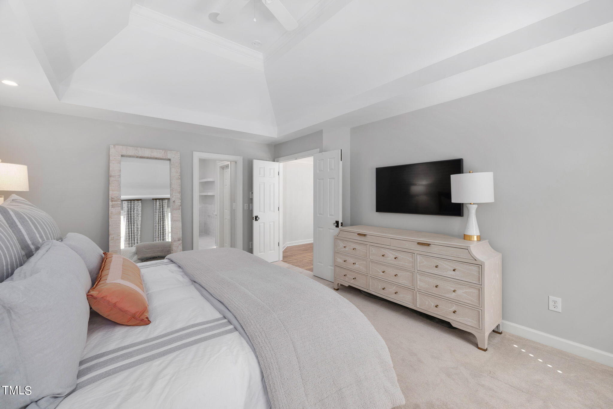 108 Caviston Way