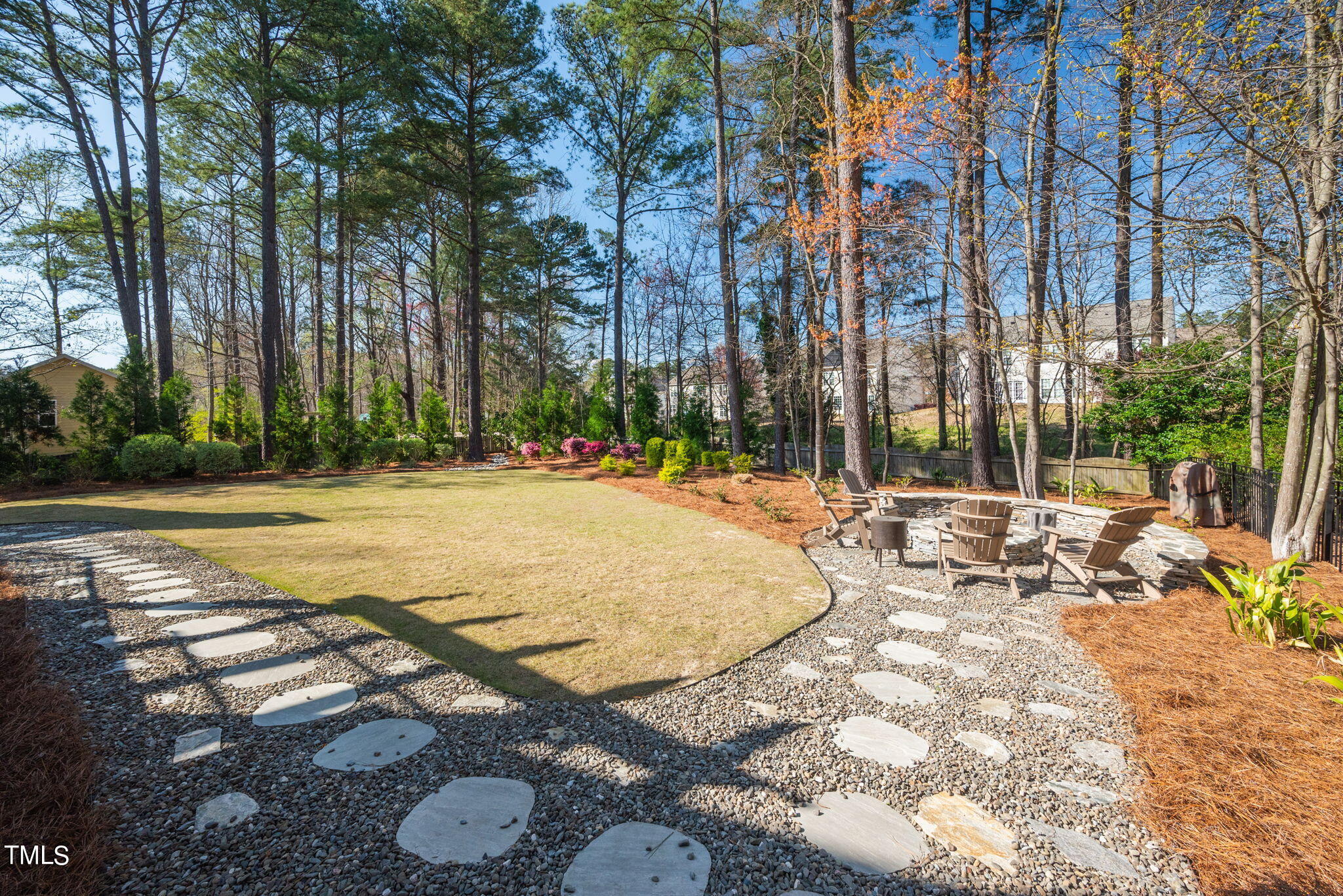 108 Caviston Way